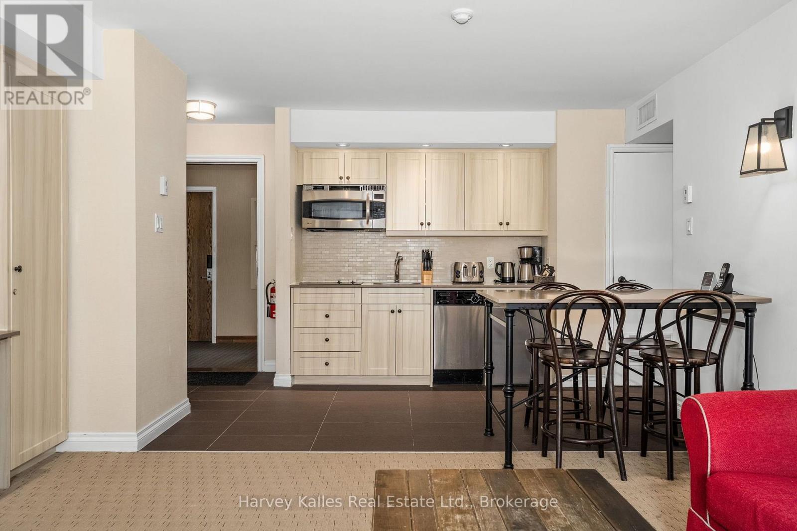201 - 54 DEERHURST SUMMIT DRIVE Unit: 201