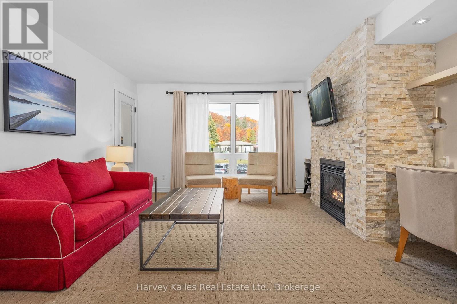 201 - 54 DEERHURST SUMMIT DRIVE Unit: 201