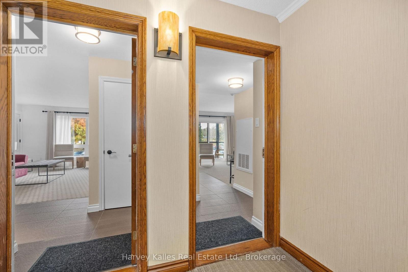 202 - 54 DEERHURST SUMMIT DRIVE Unit: 202