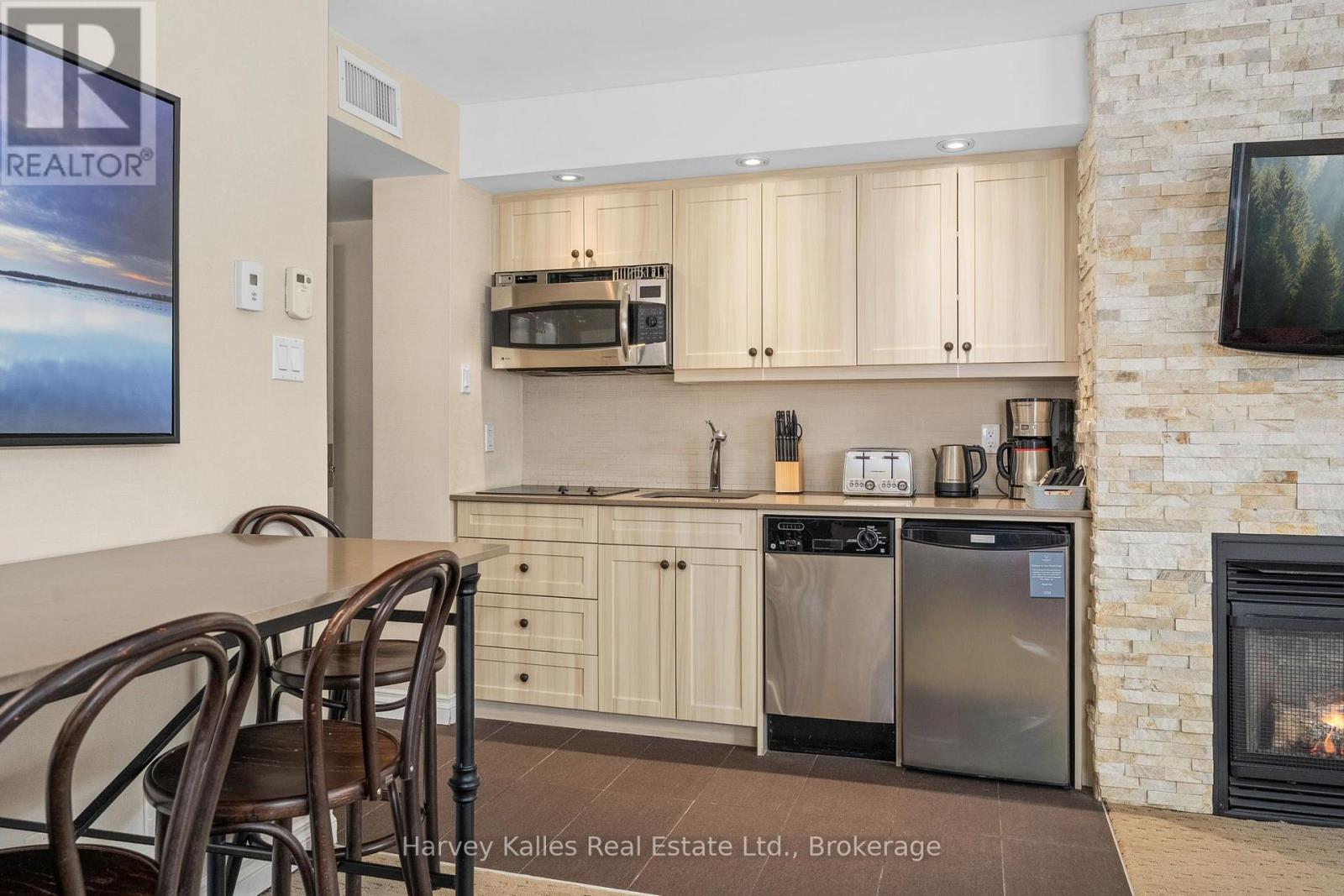 202 - 54 DEERHURST SUMMIT DRIVE Unit: 202
