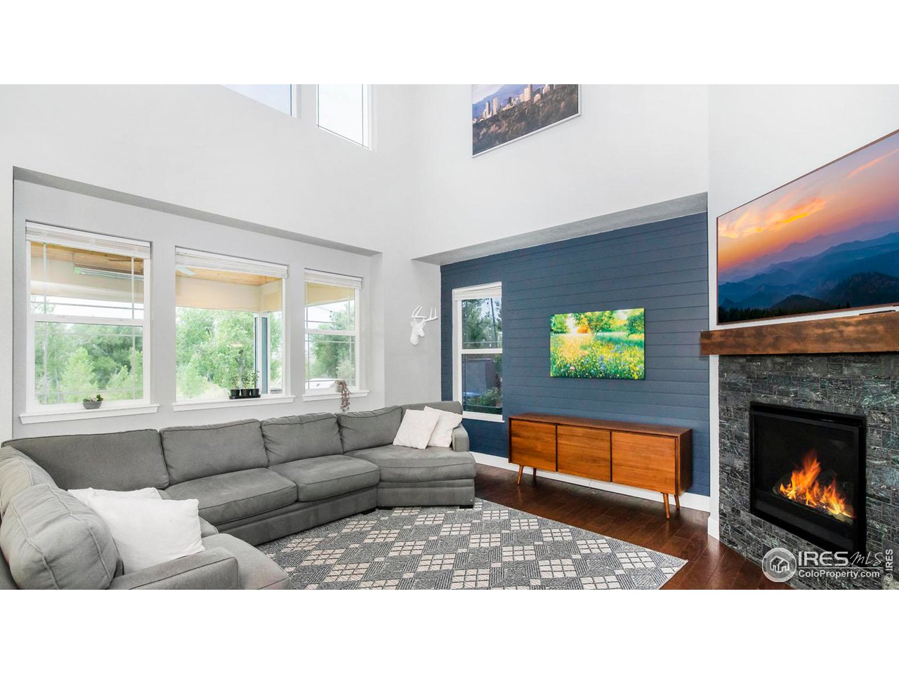 899 Old Wagon Trail Cir