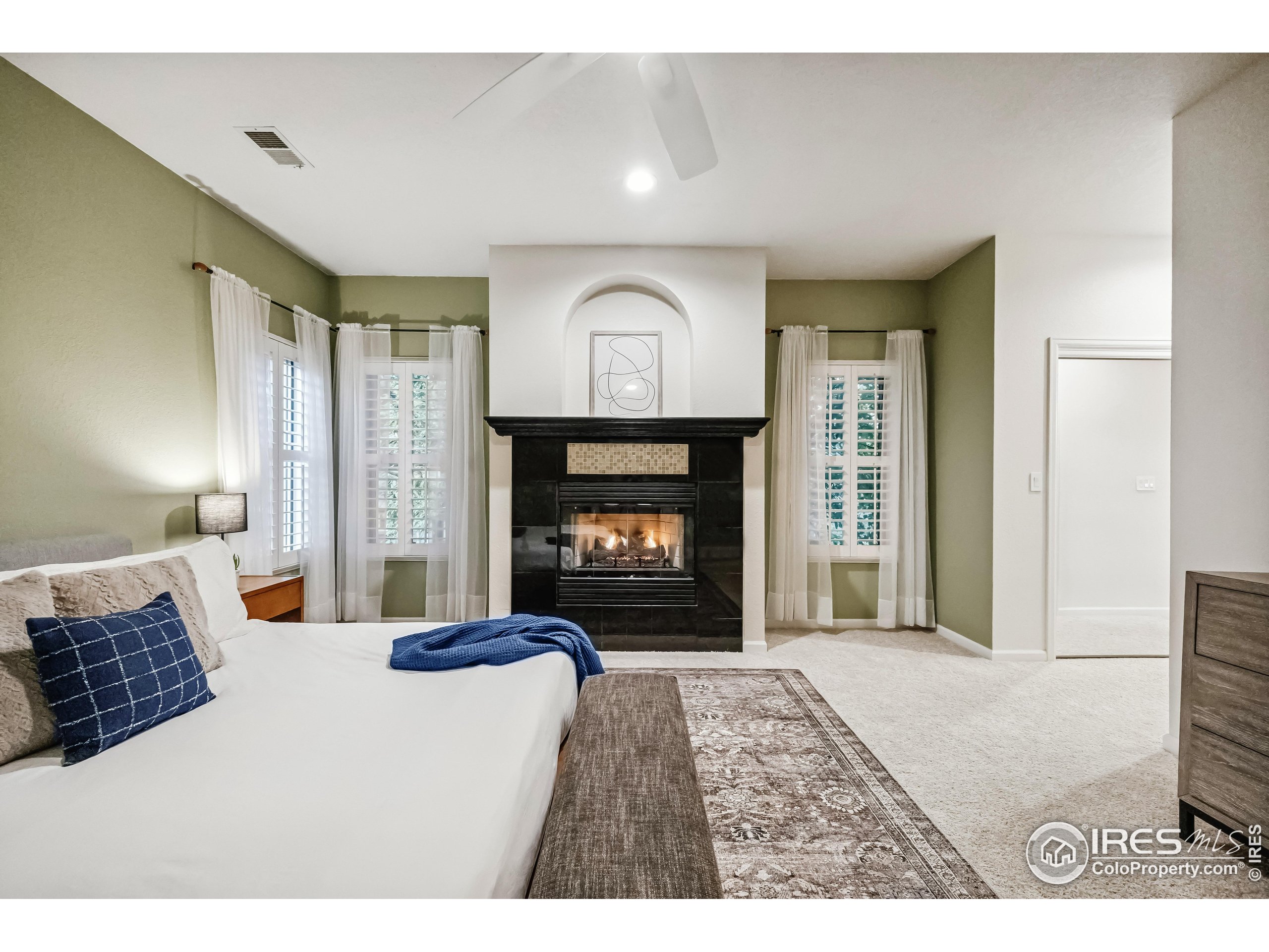 2030 Emerald Dr