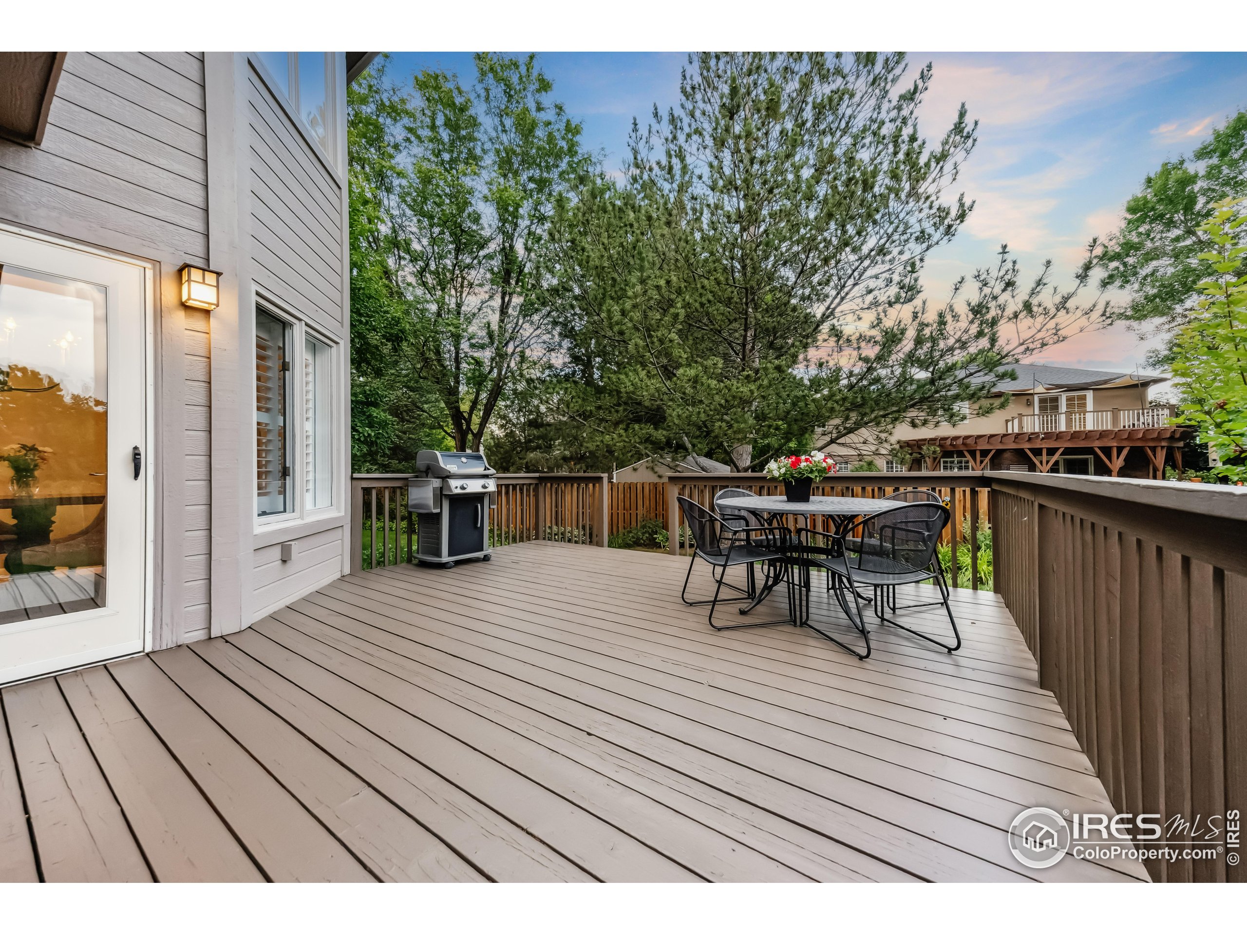 2030 Emerald Dr