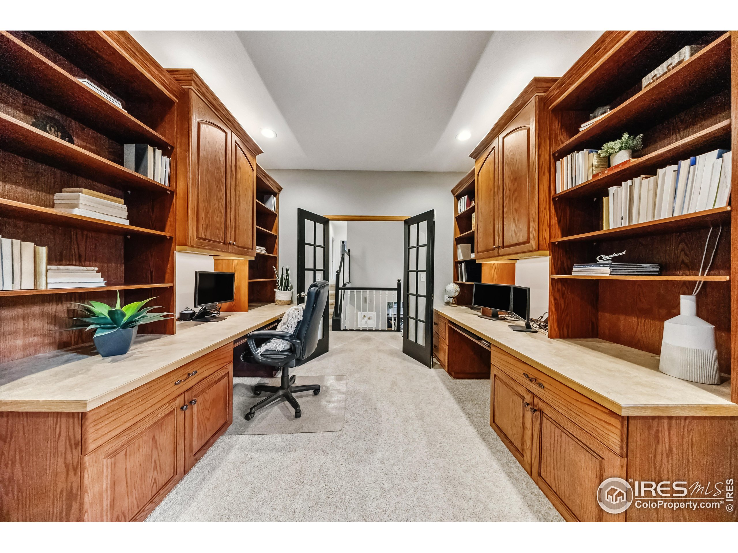 2030 Emerald Dr