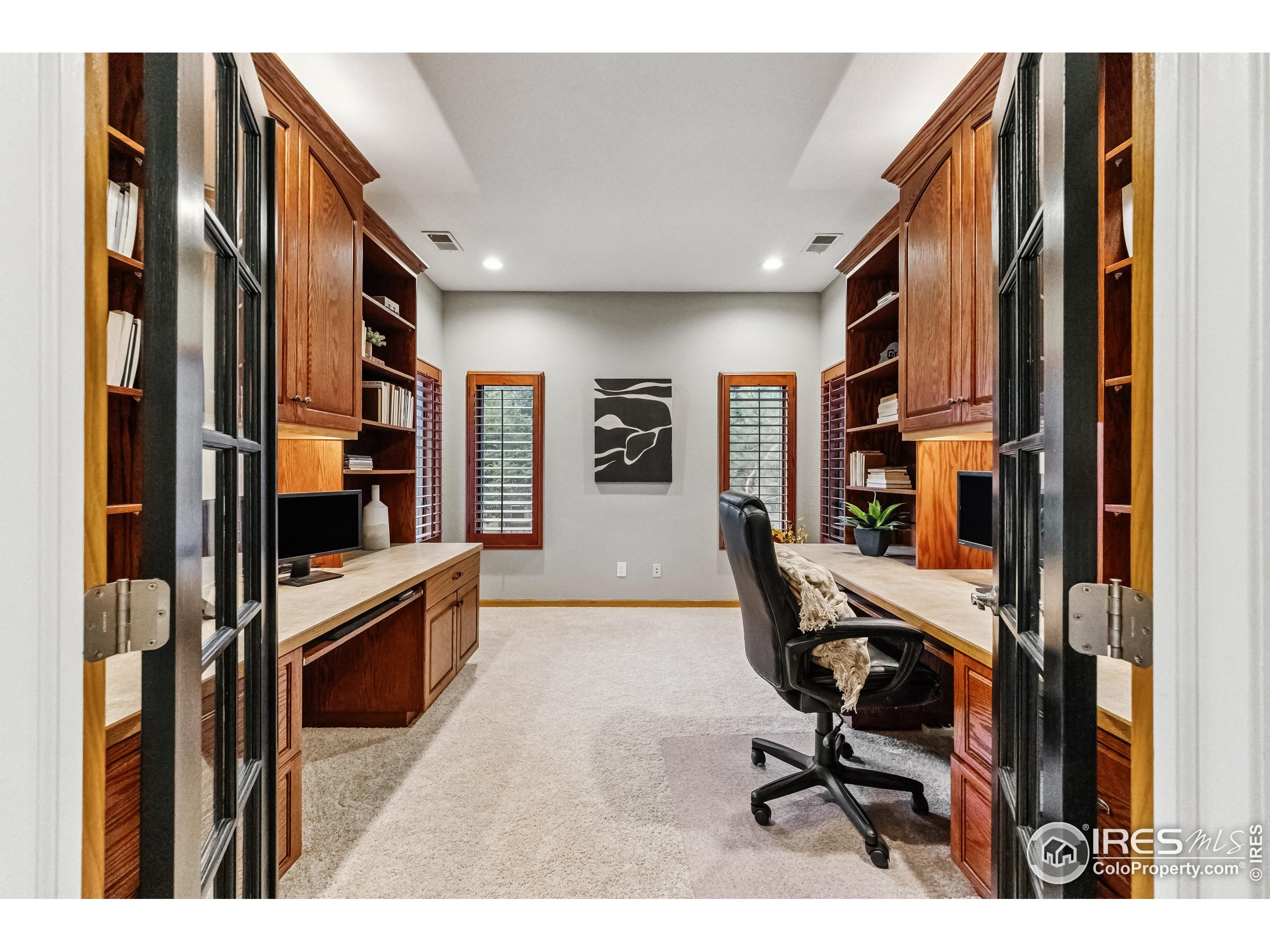 2030 Emerald Dr