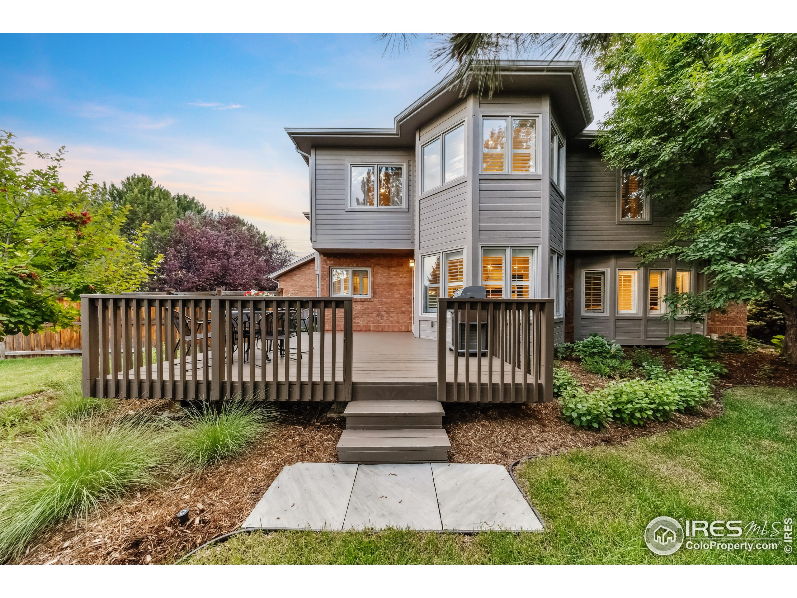 2030 Emerald Dr