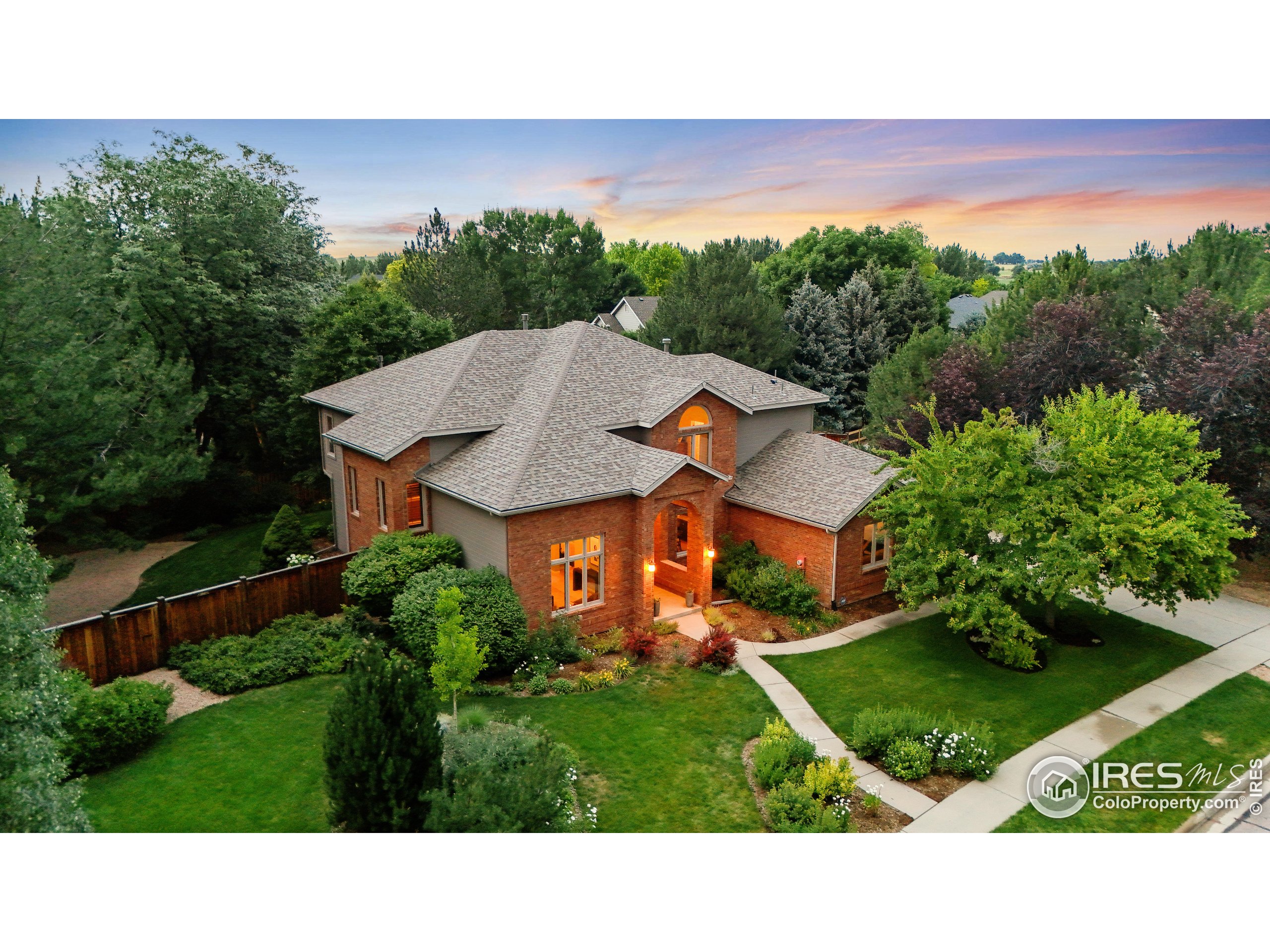 2030 Emerald Dr