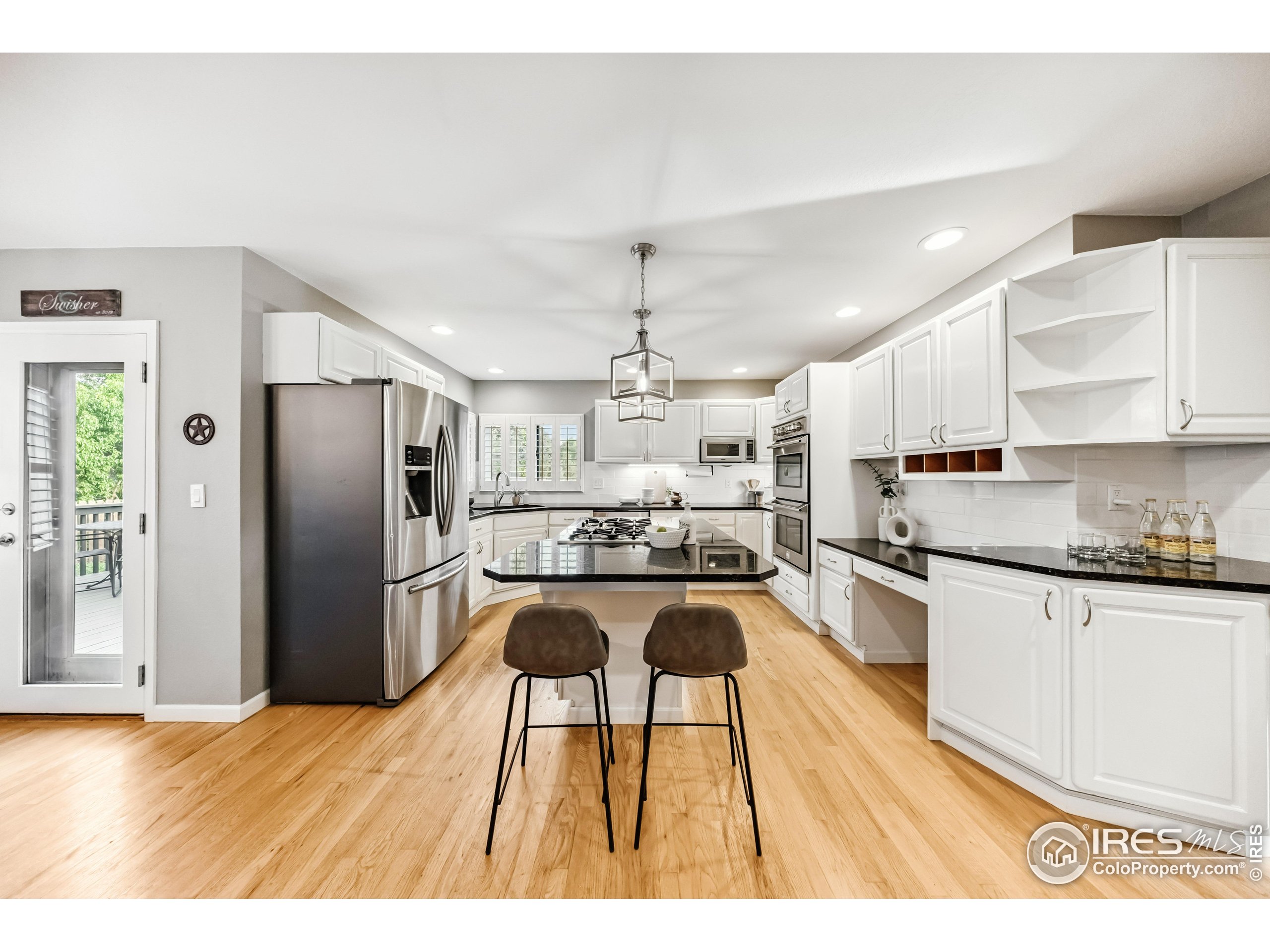 2030 Emerald Dr