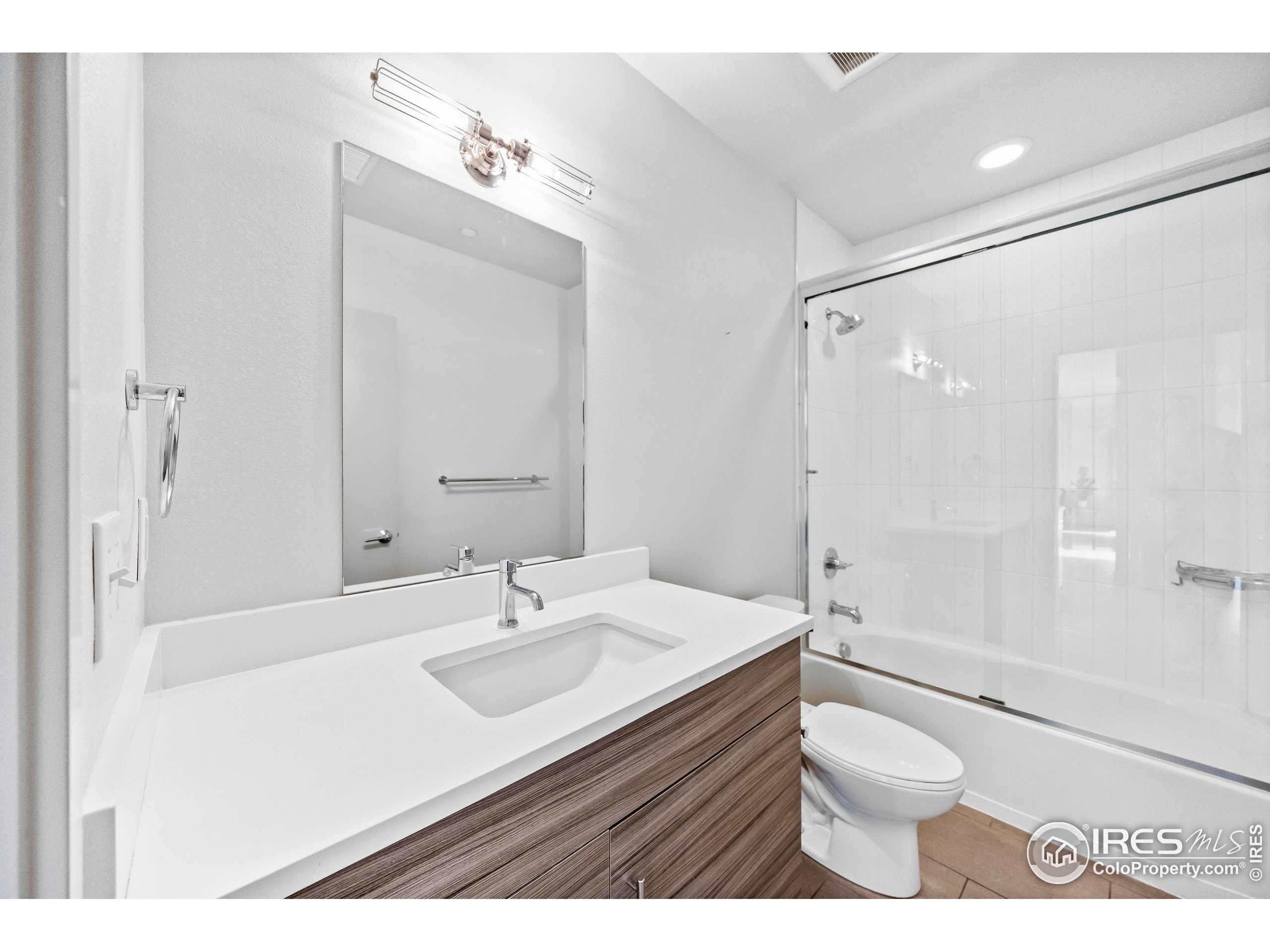2445 Junction Pl 302