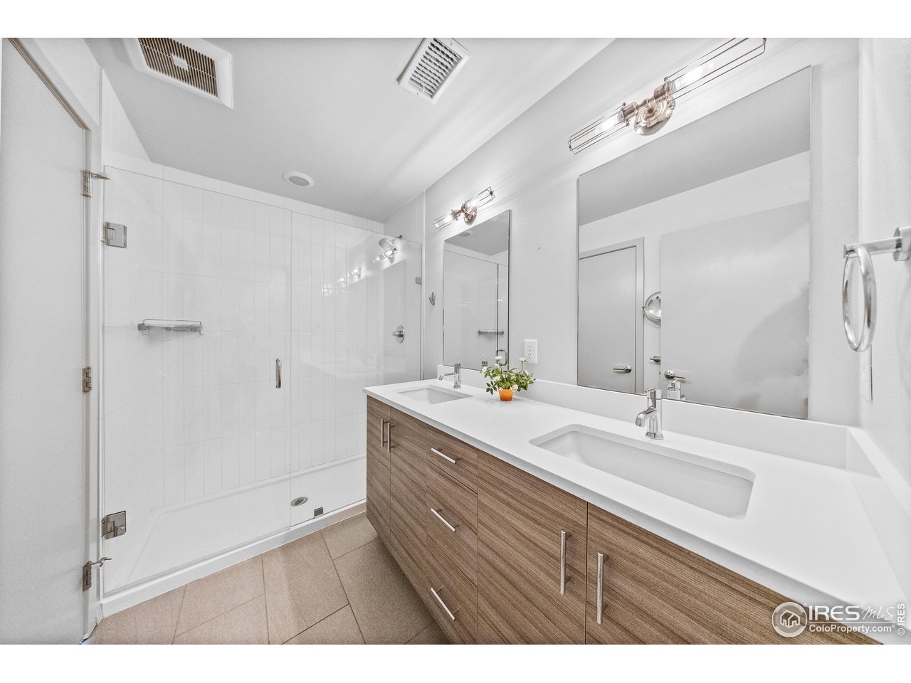2445 Junction Pl 302