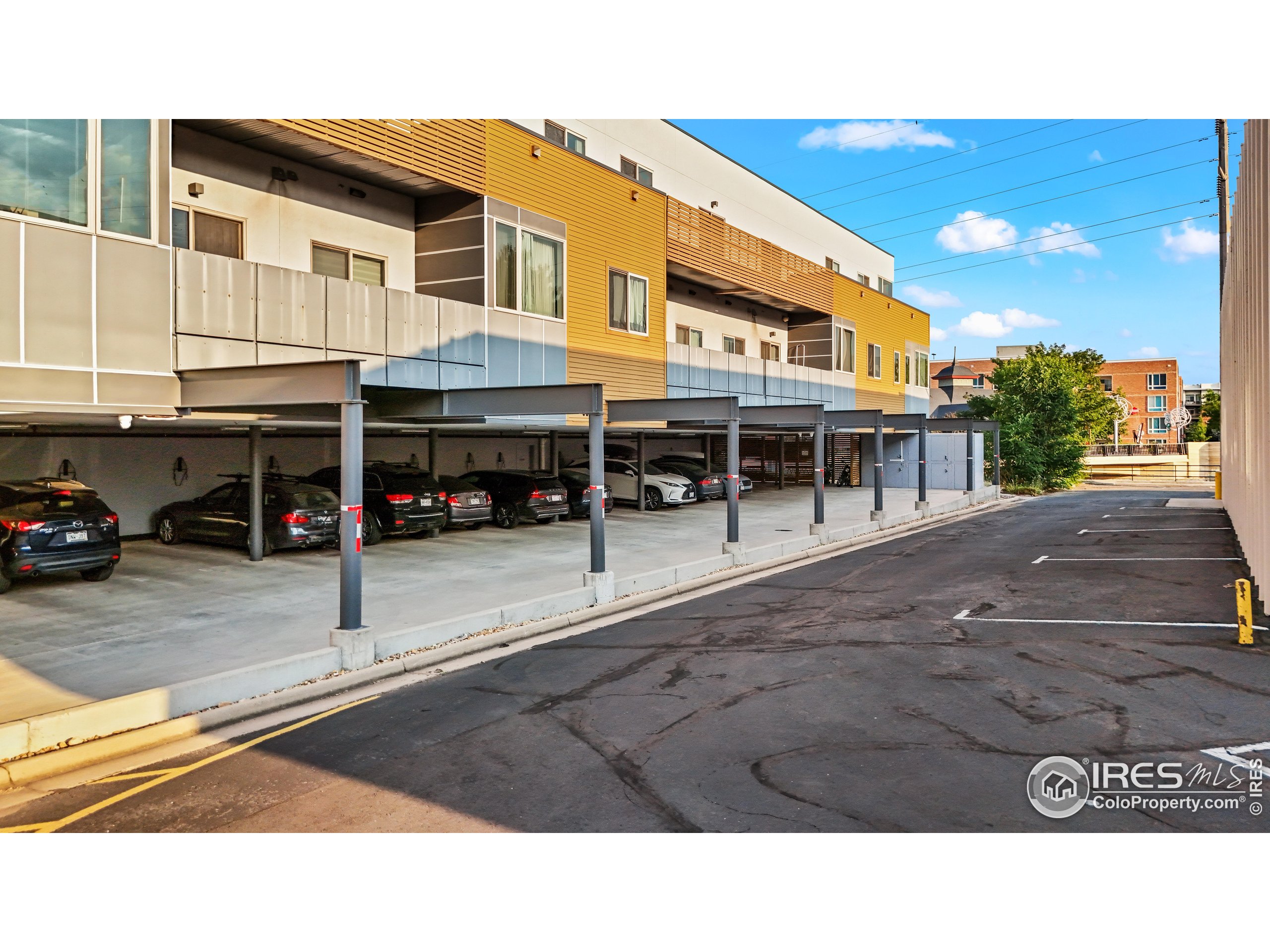 2445 Junction Pl 302