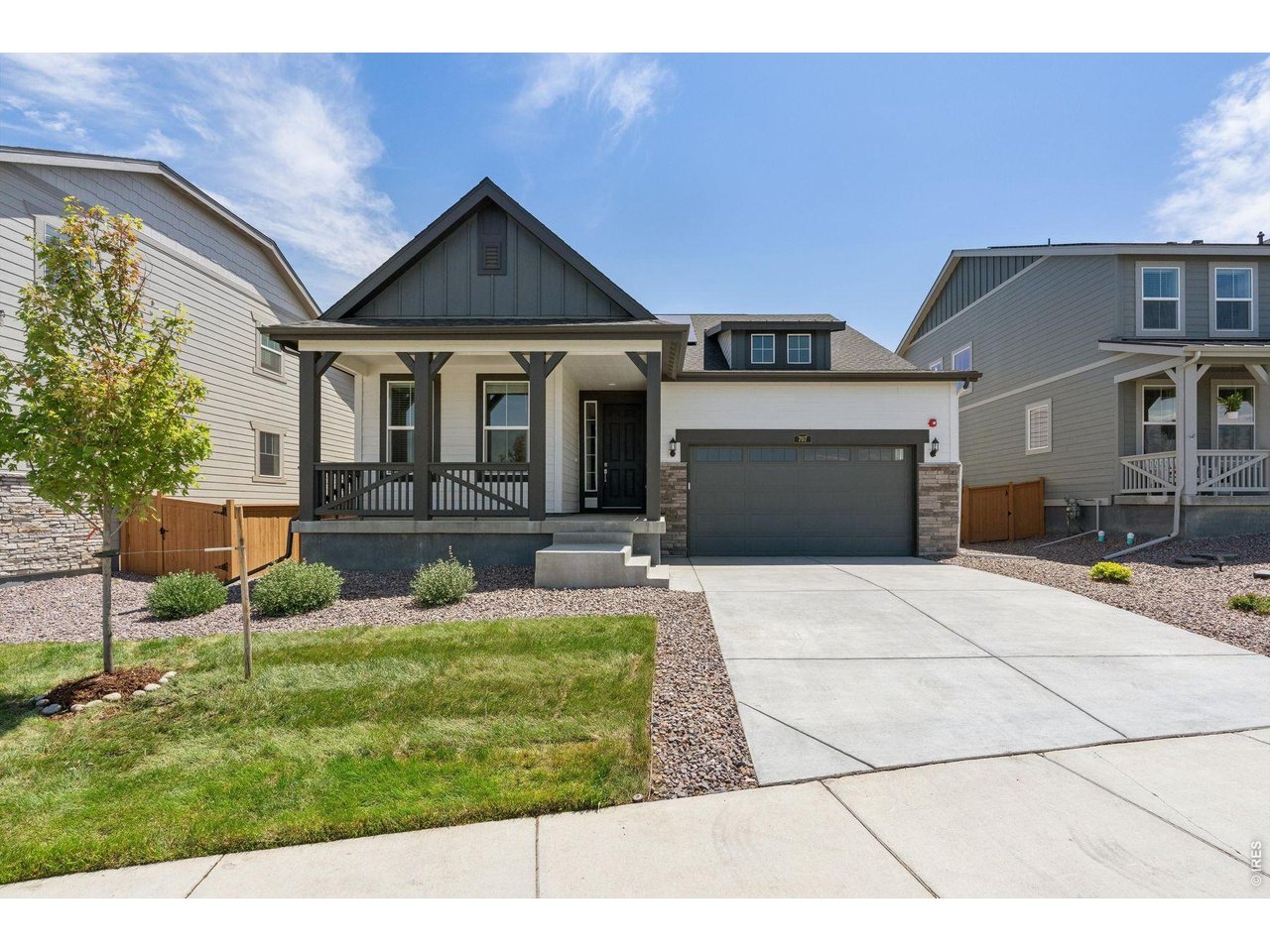 707 Raindance St