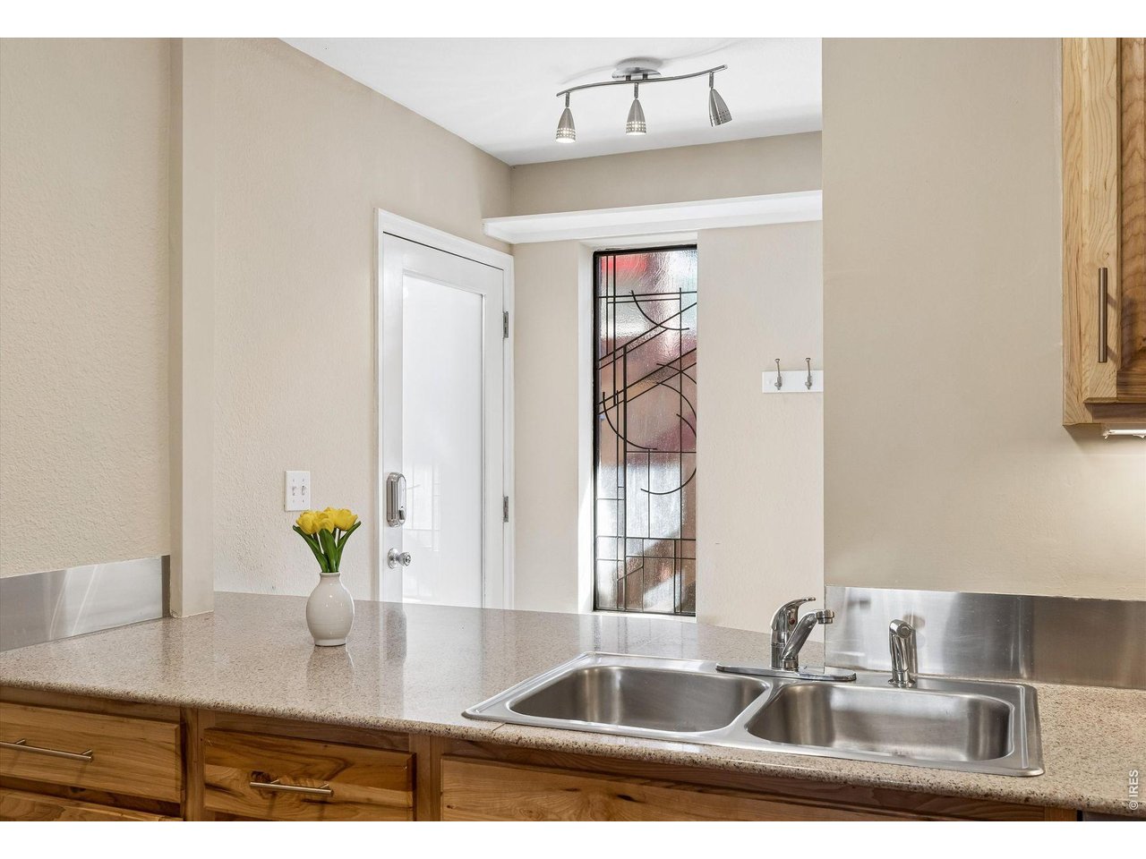 715 Arapahoe Ave 2