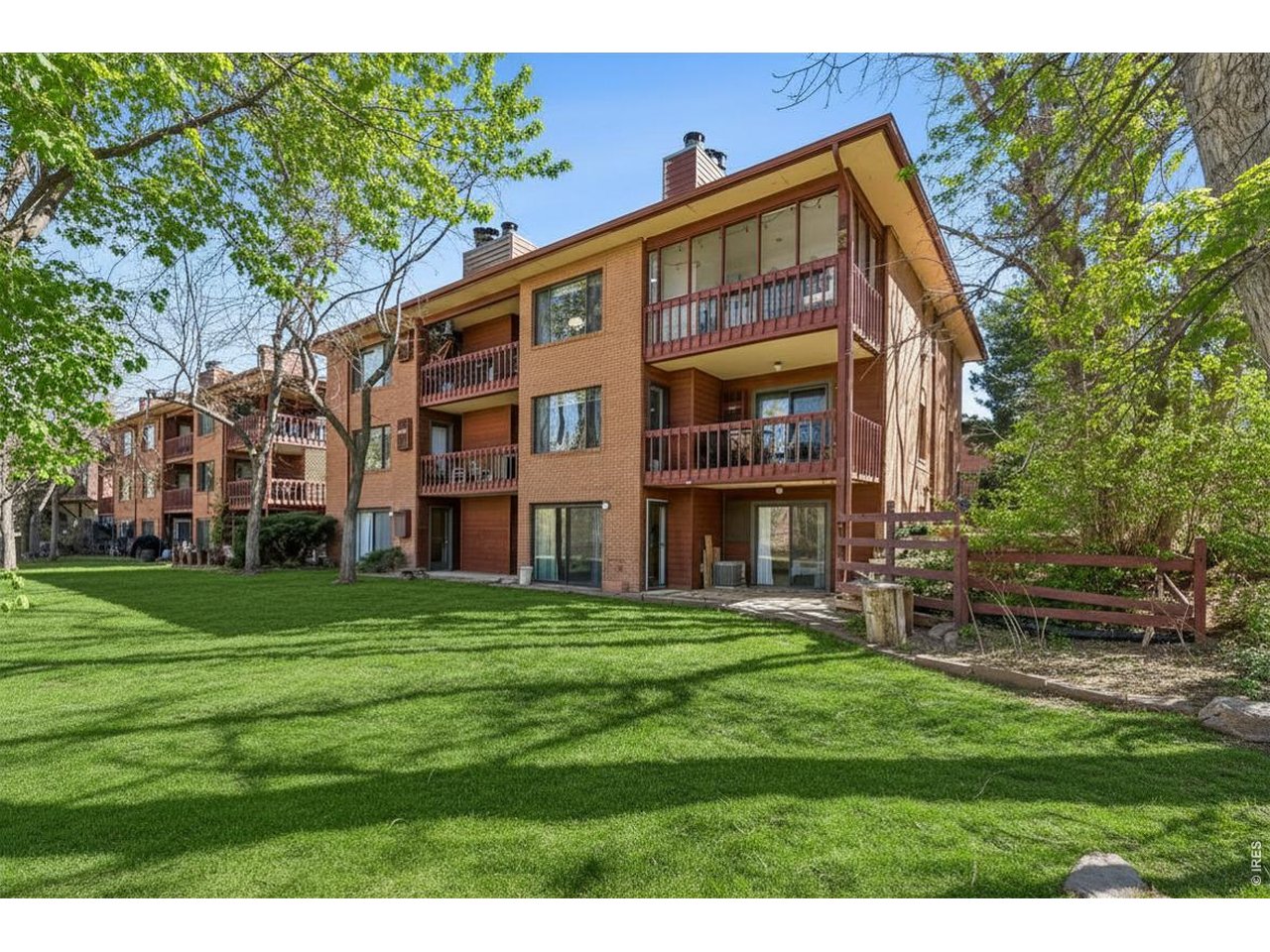 715 Arapahoe Ave 2