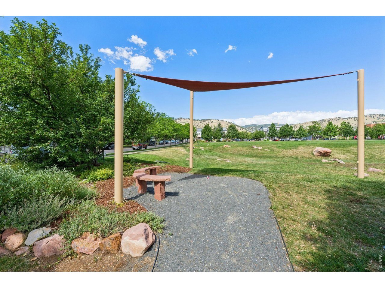 4650 Holiday Dr 201