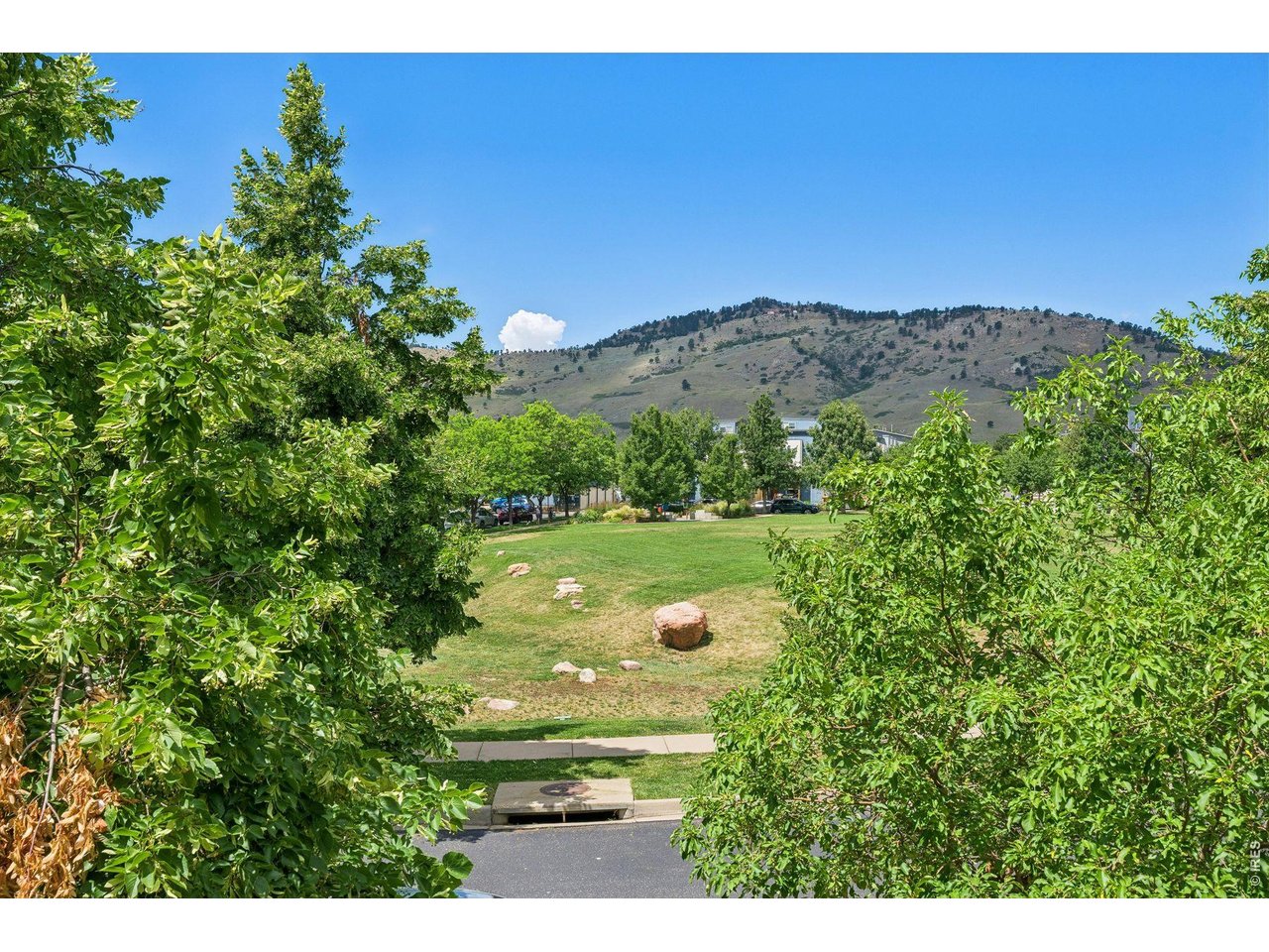 4650 Holiday Dr 201