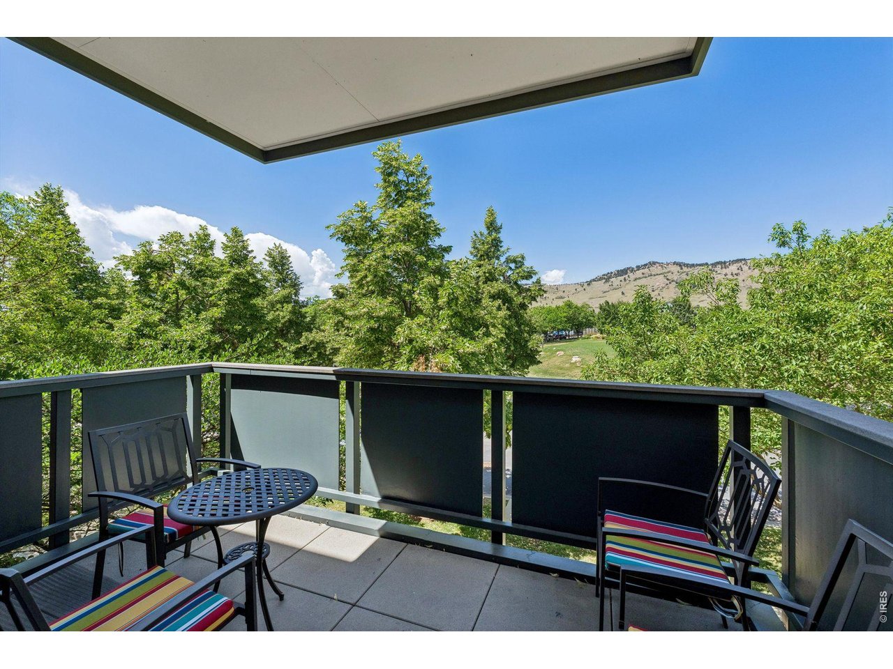 4650 Holiday Dr 201
