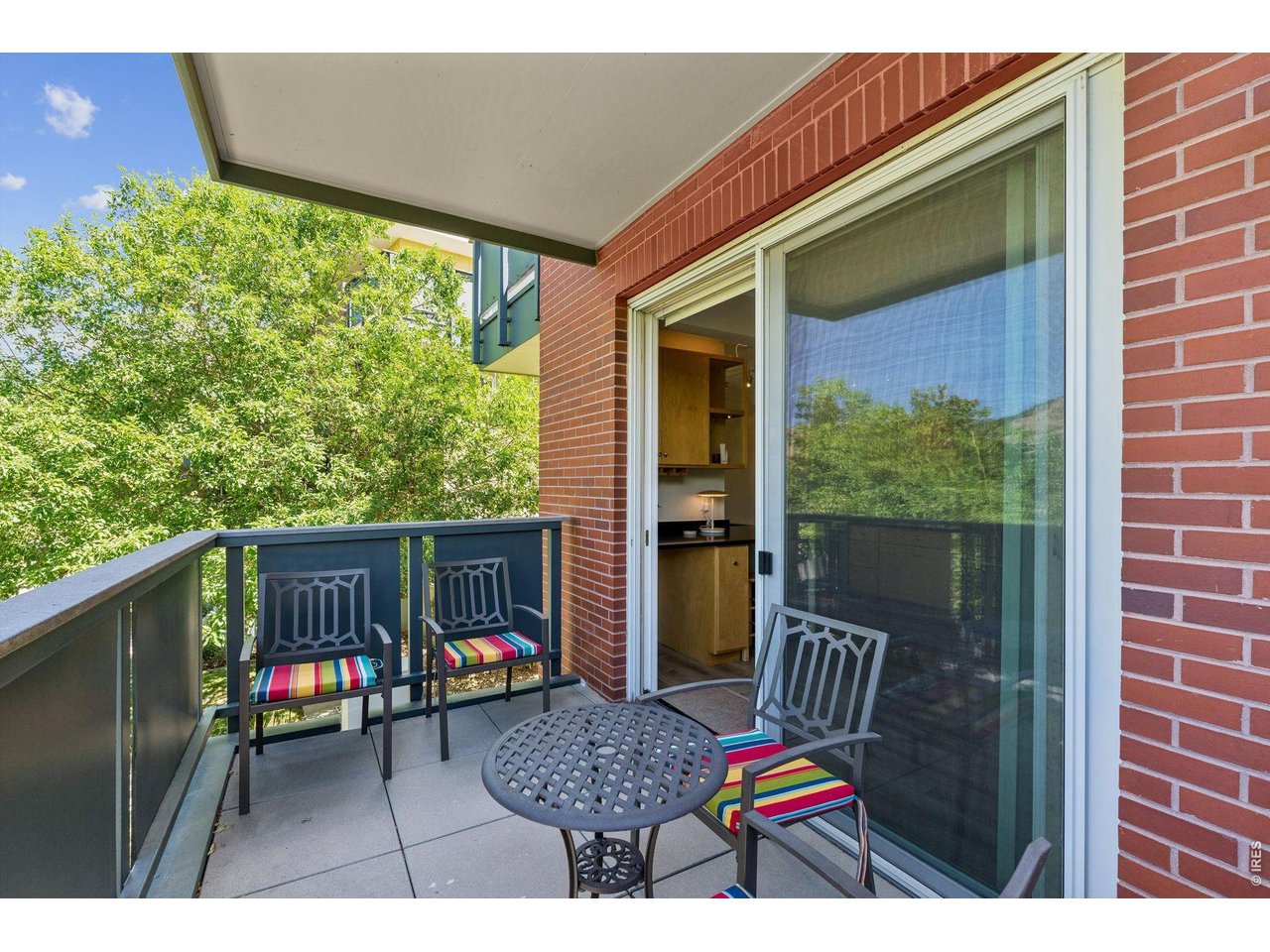 4650 Holiday Dr 201