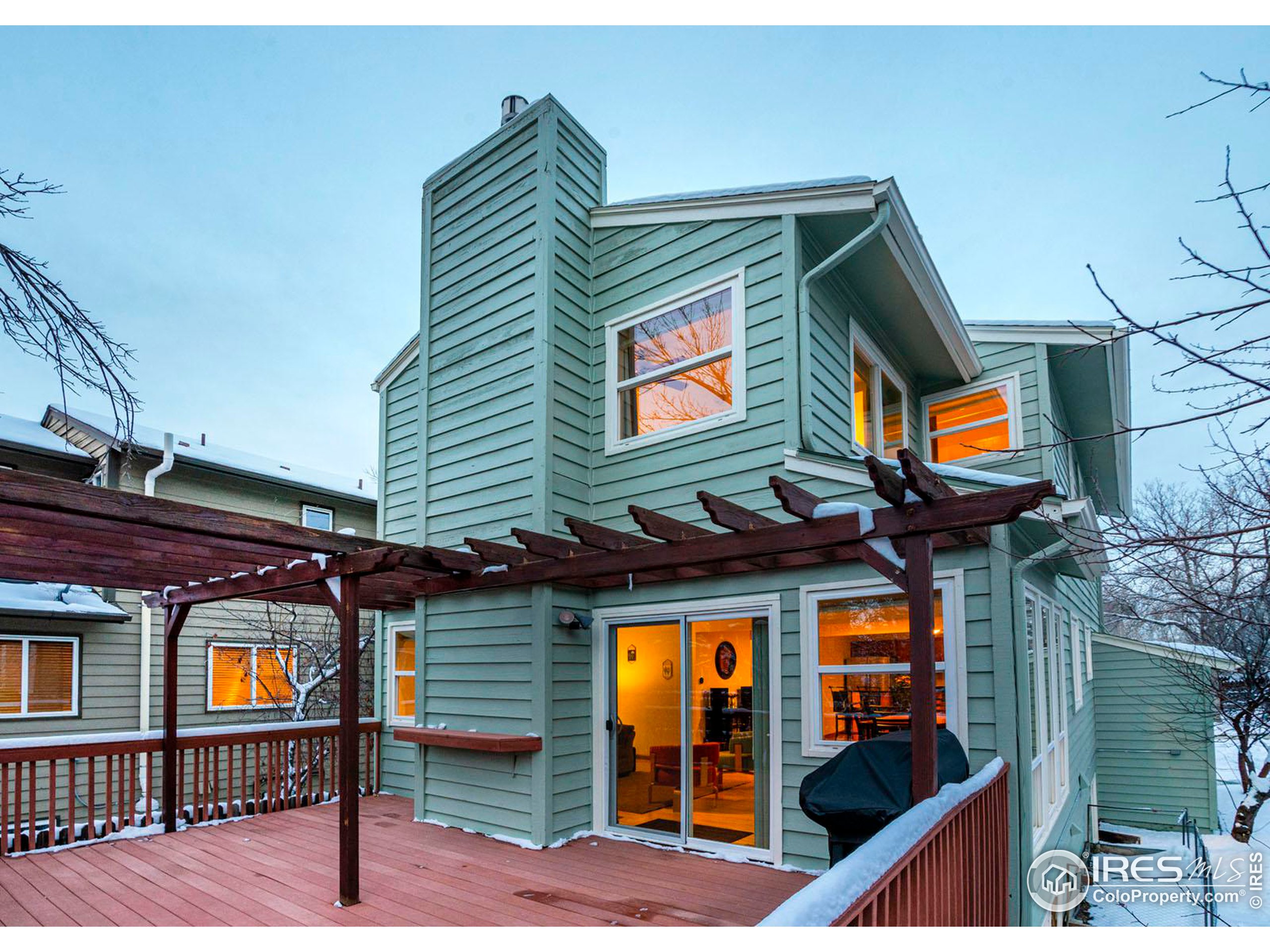 107 Mineola Ct