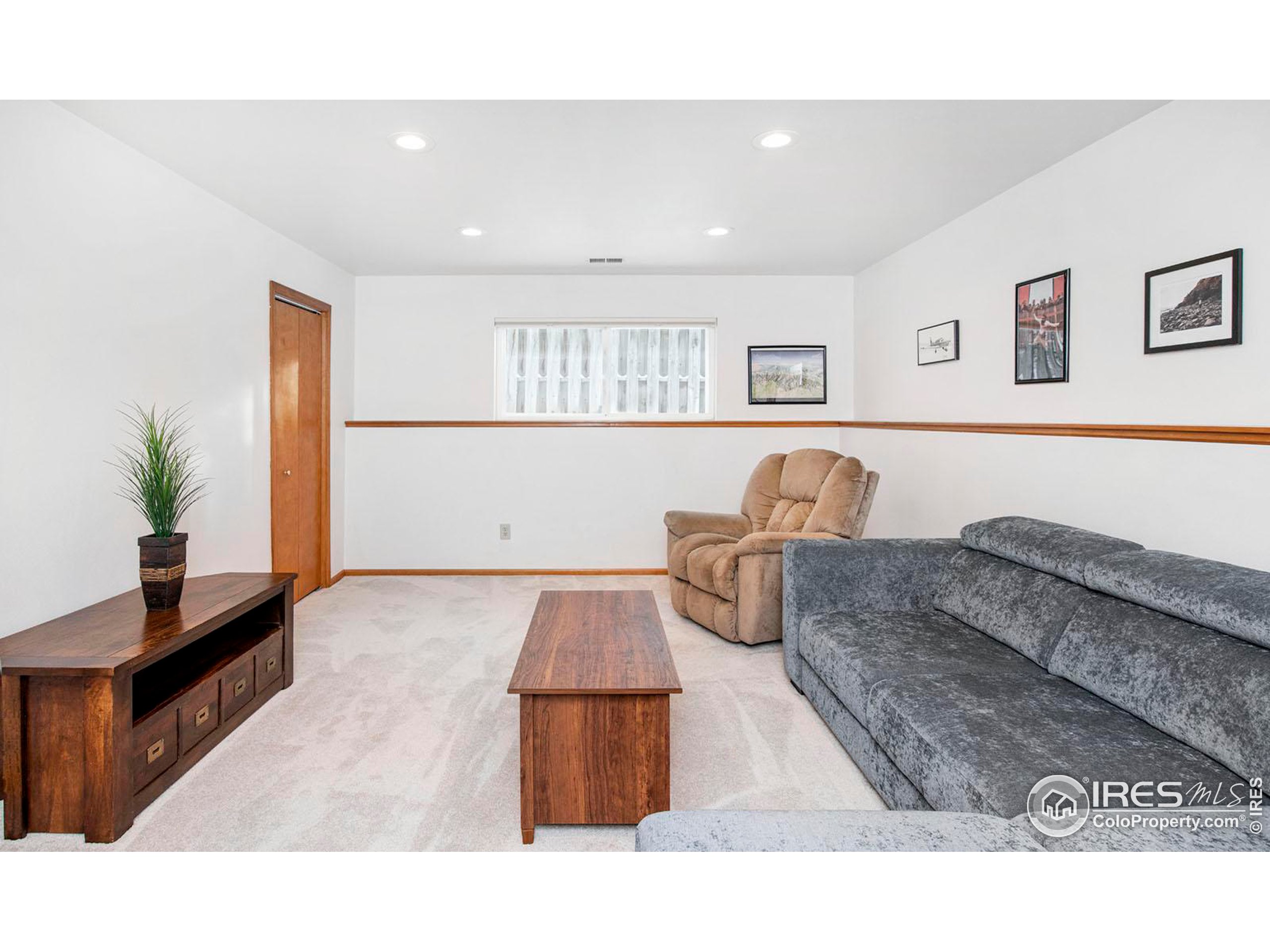 107 Mineola Ct