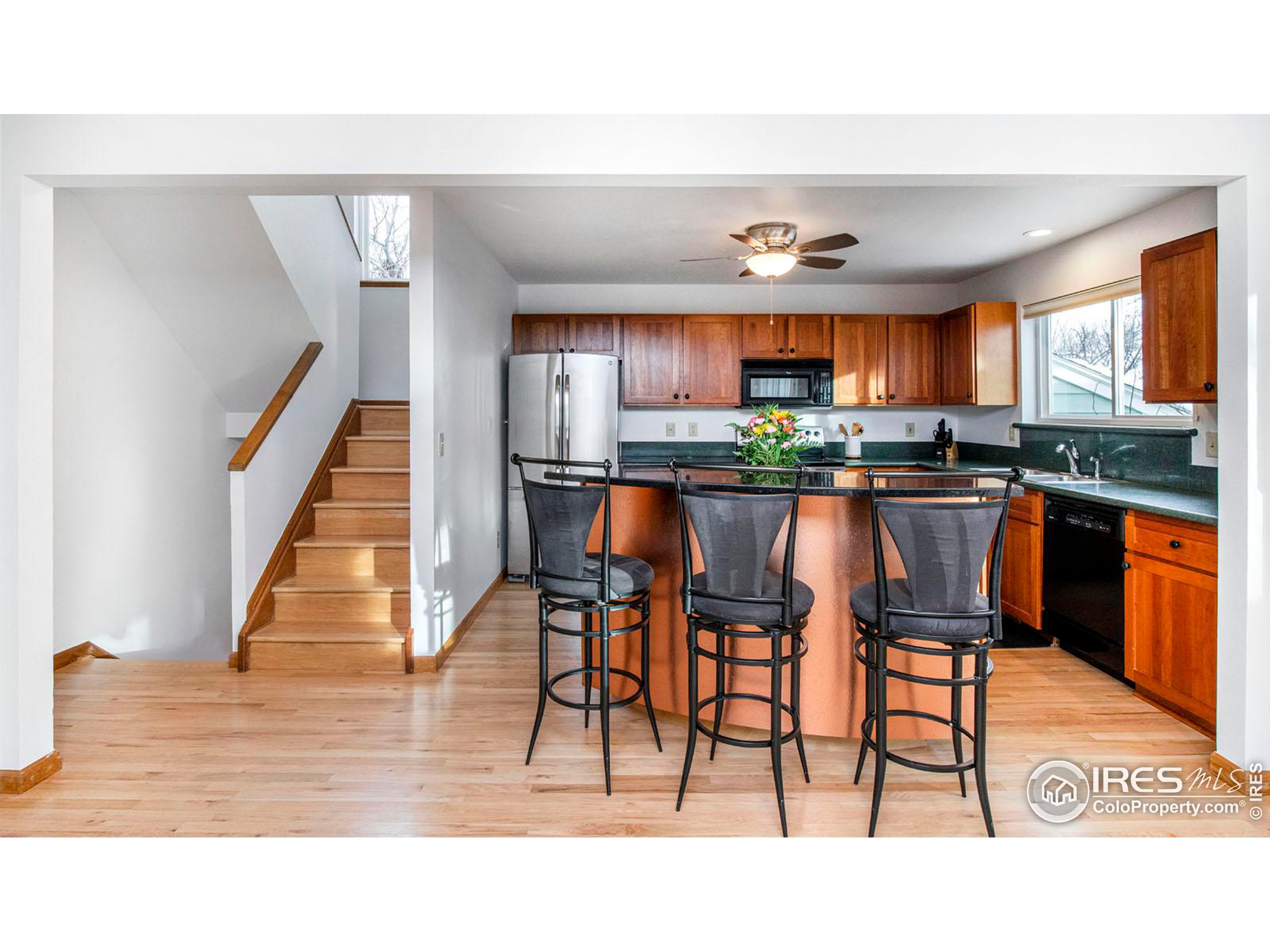 107 Mineola Ct