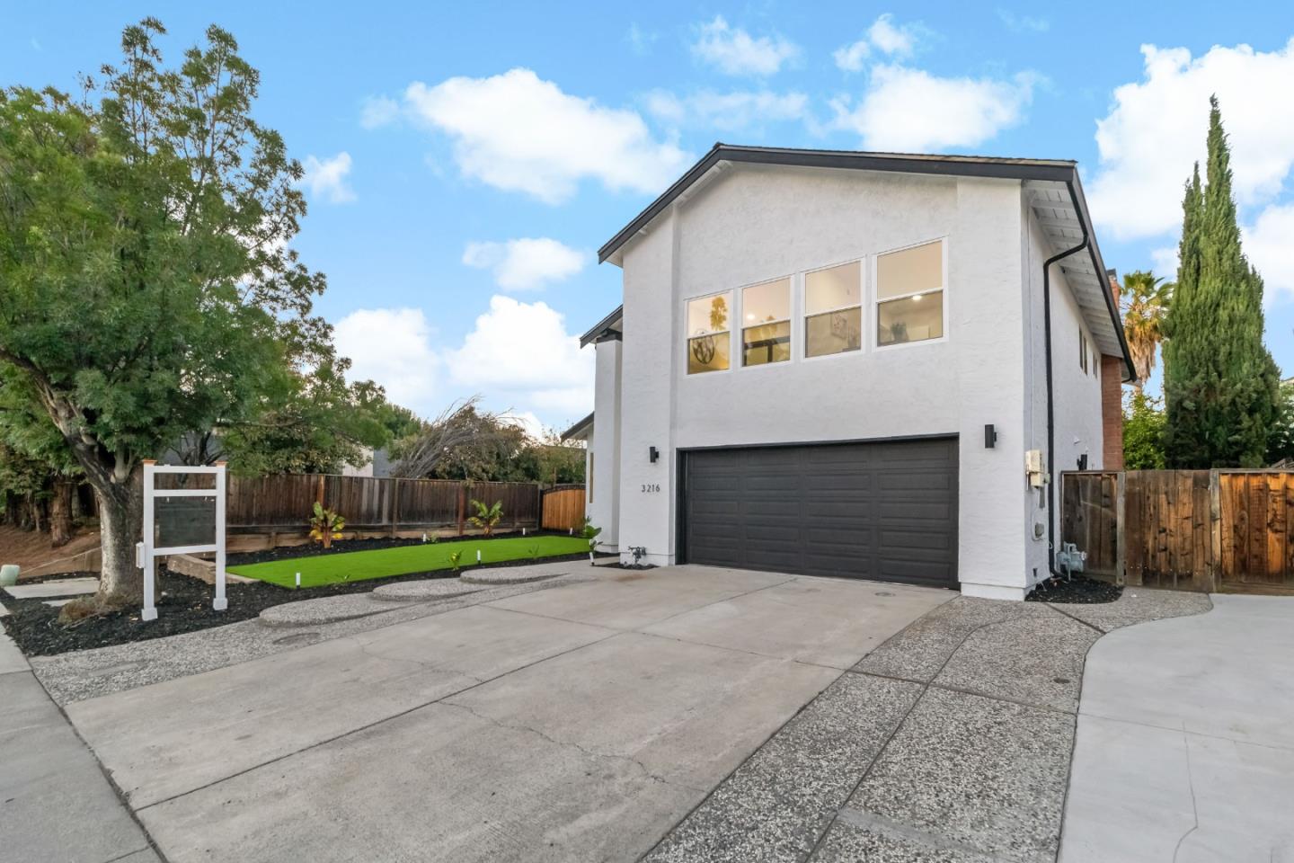 3216 Remington Way