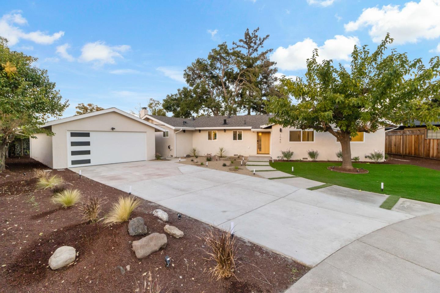 1040 Longfellow Avenue