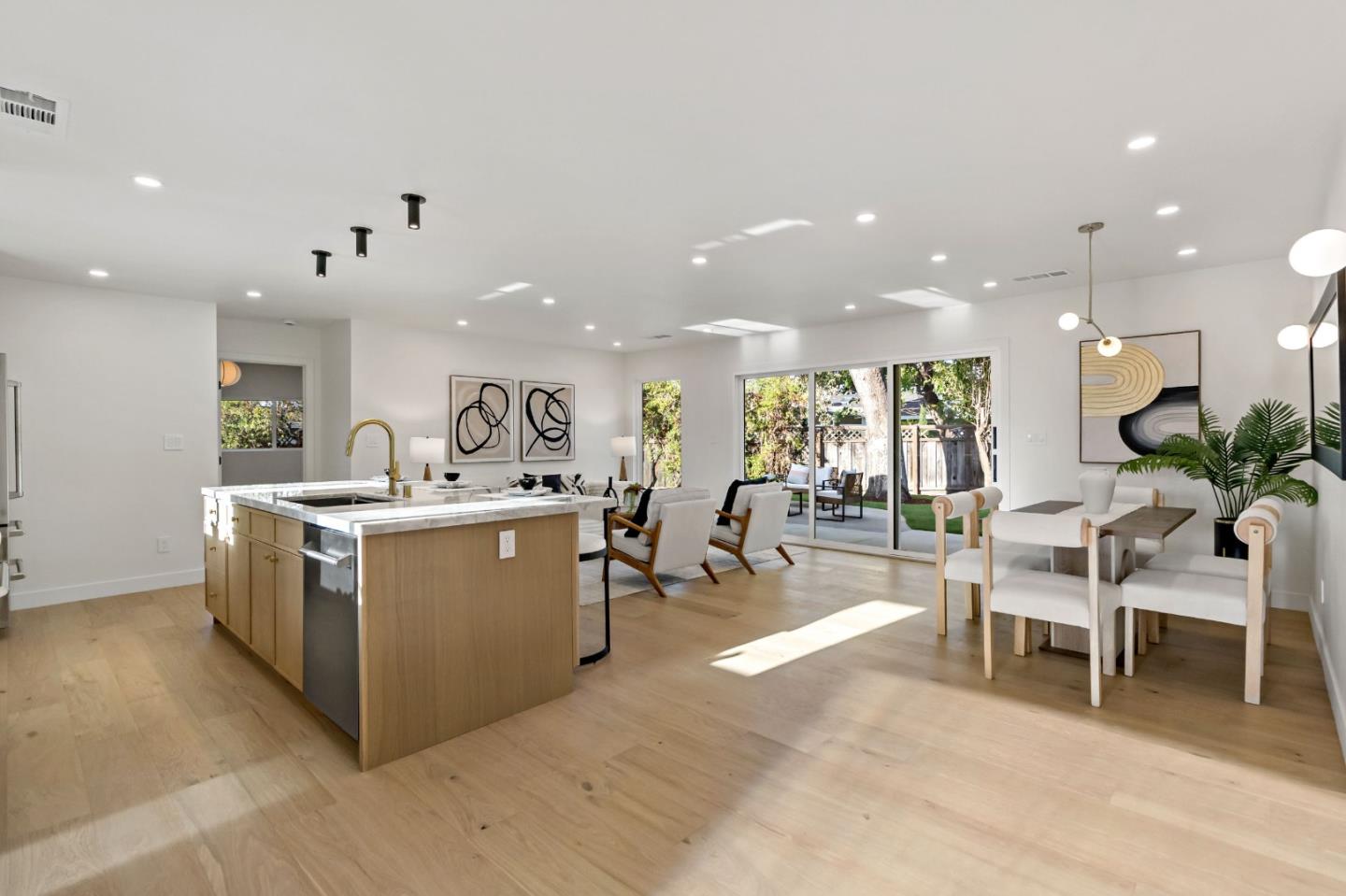 1040 Longfellow Avenue