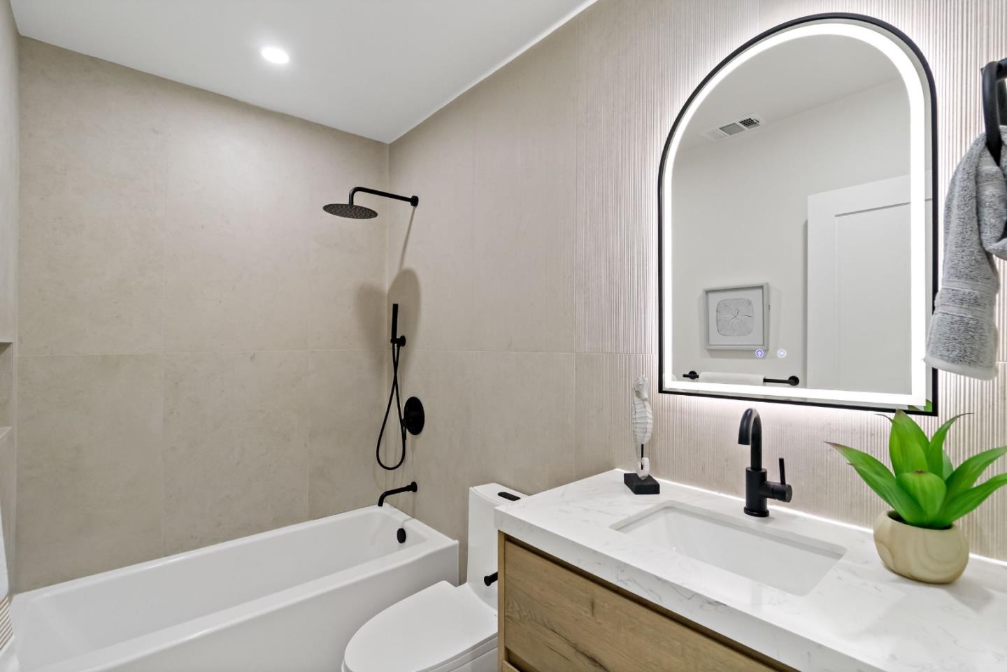 1304 Singletary Avenue