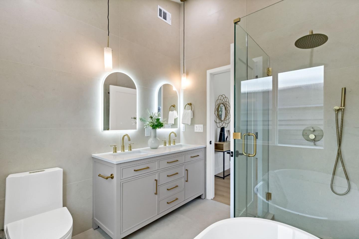 1304 Singletary Avenue