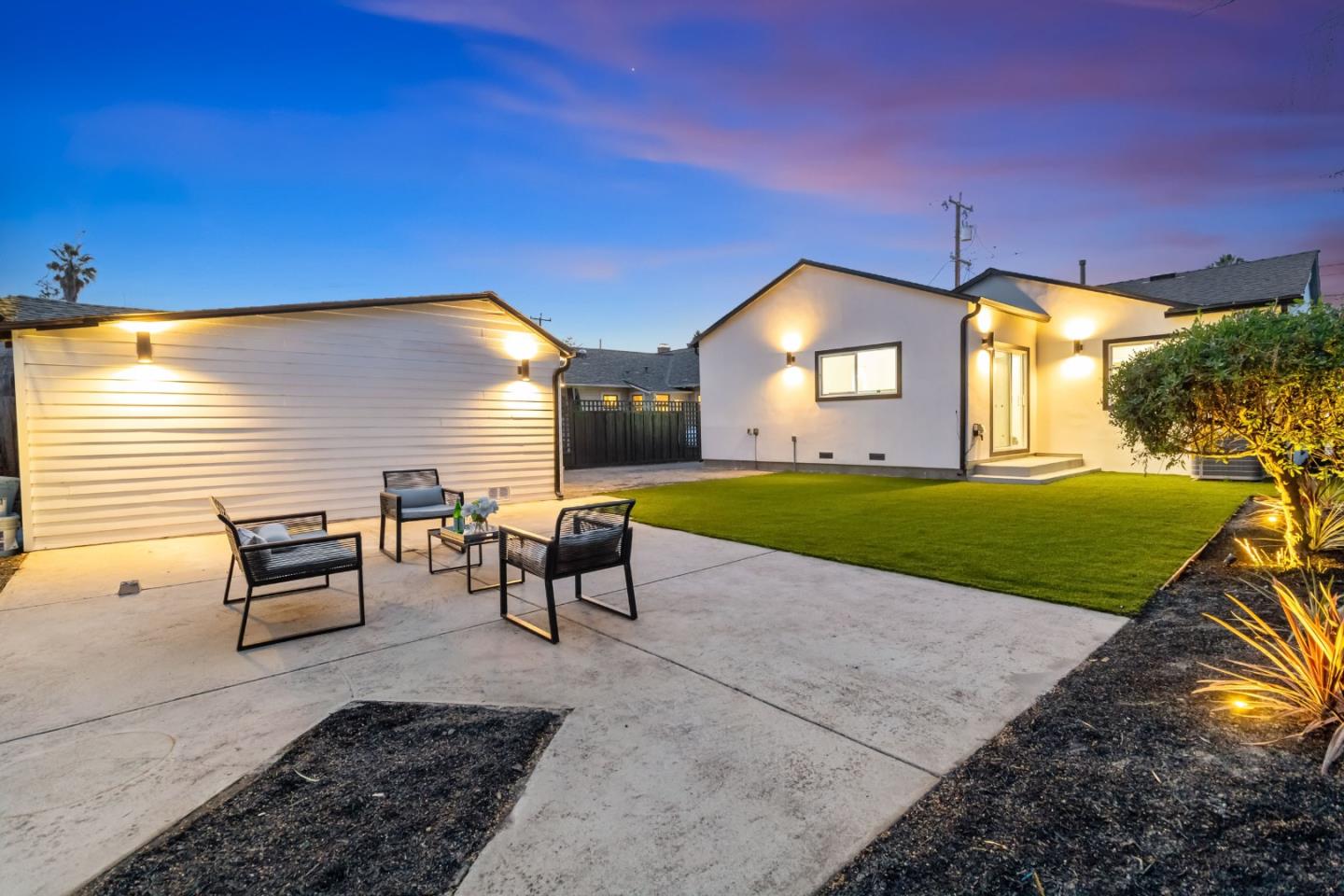 1304 Singletary Avenue