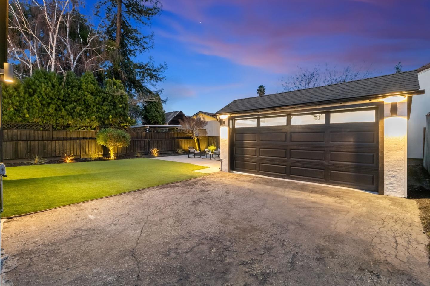 1304 Singletary Avenue