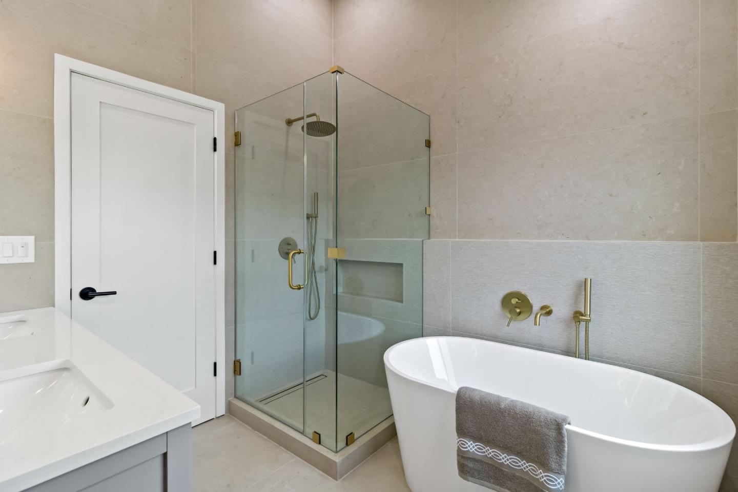 1304 Singletary Avenue