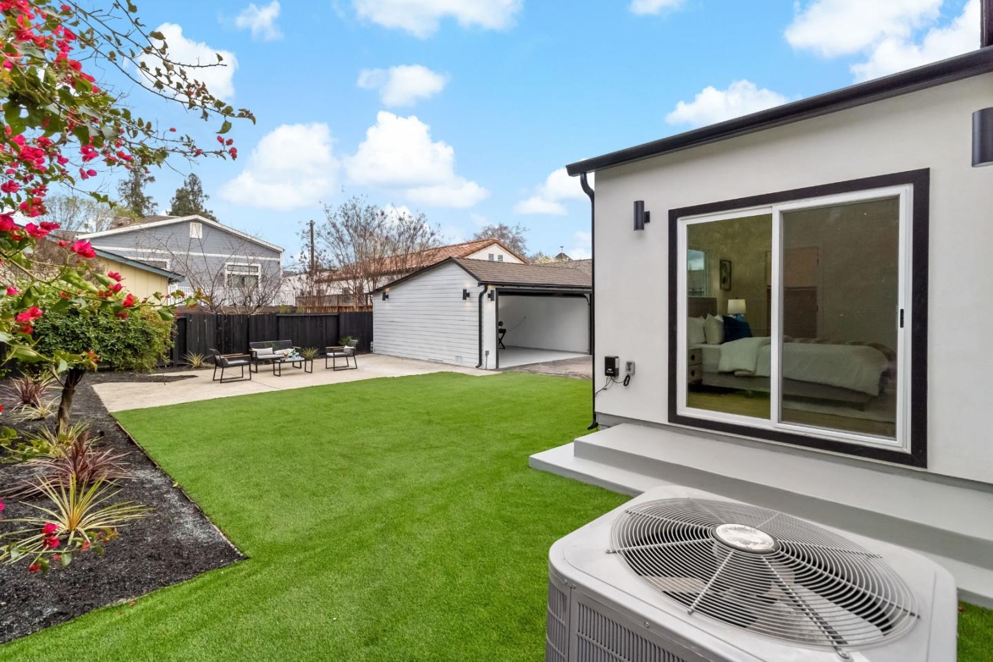 1304 Singletary Avenue