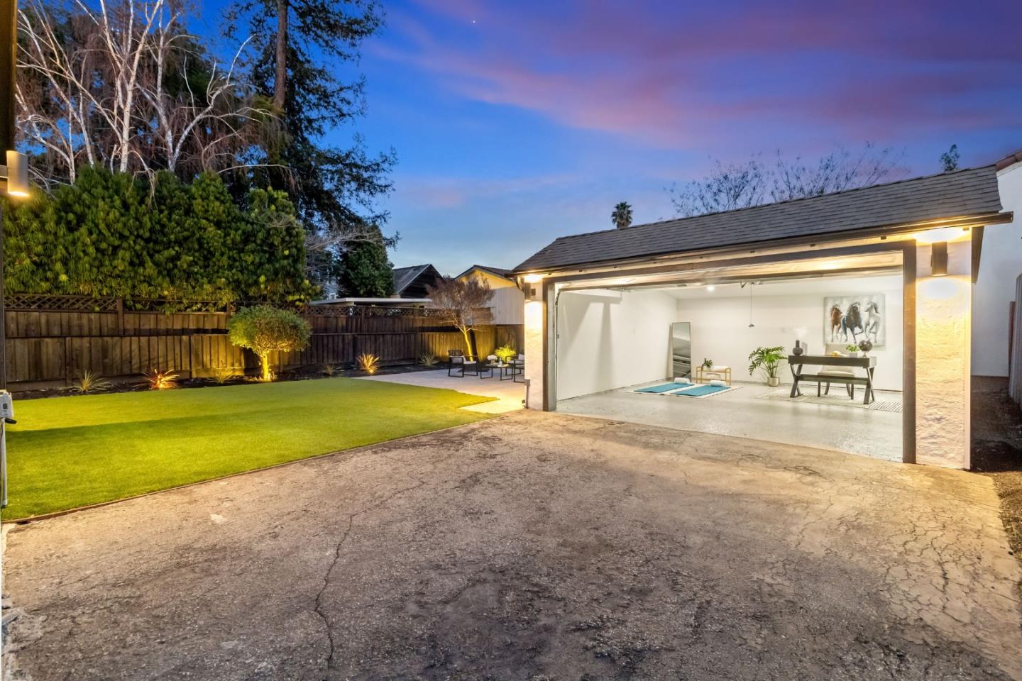 1304 Singletary Avenue