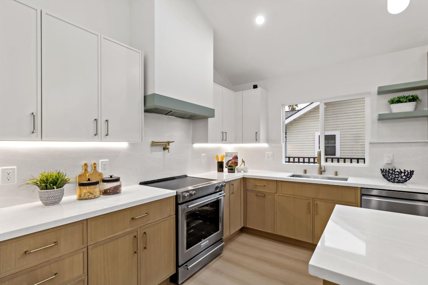 1304 Singletary Avenue