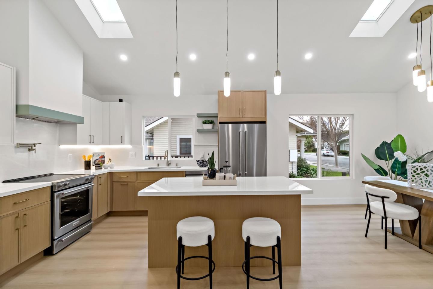 1304 Singletary Avenue