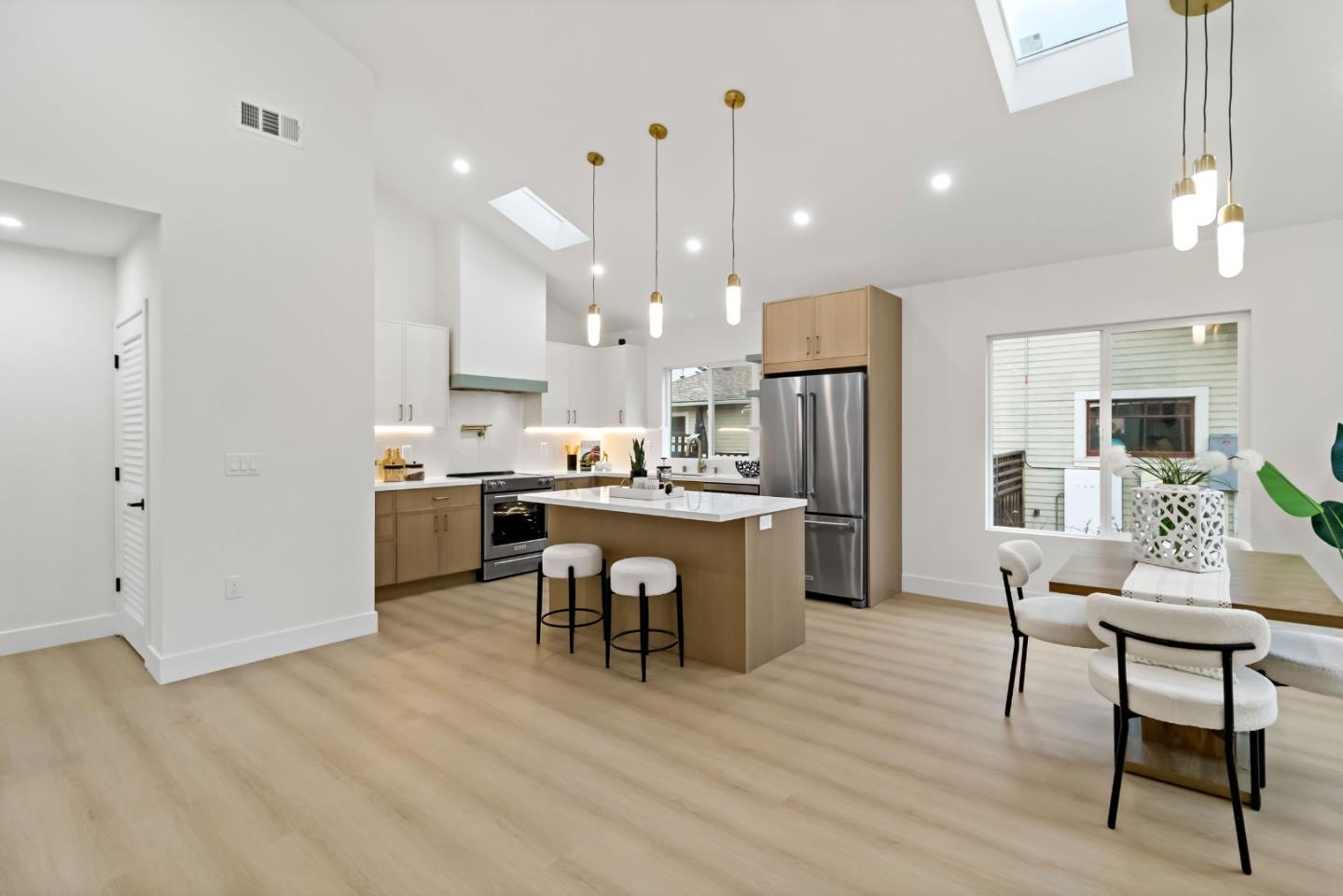 1304 Singletary Avenue