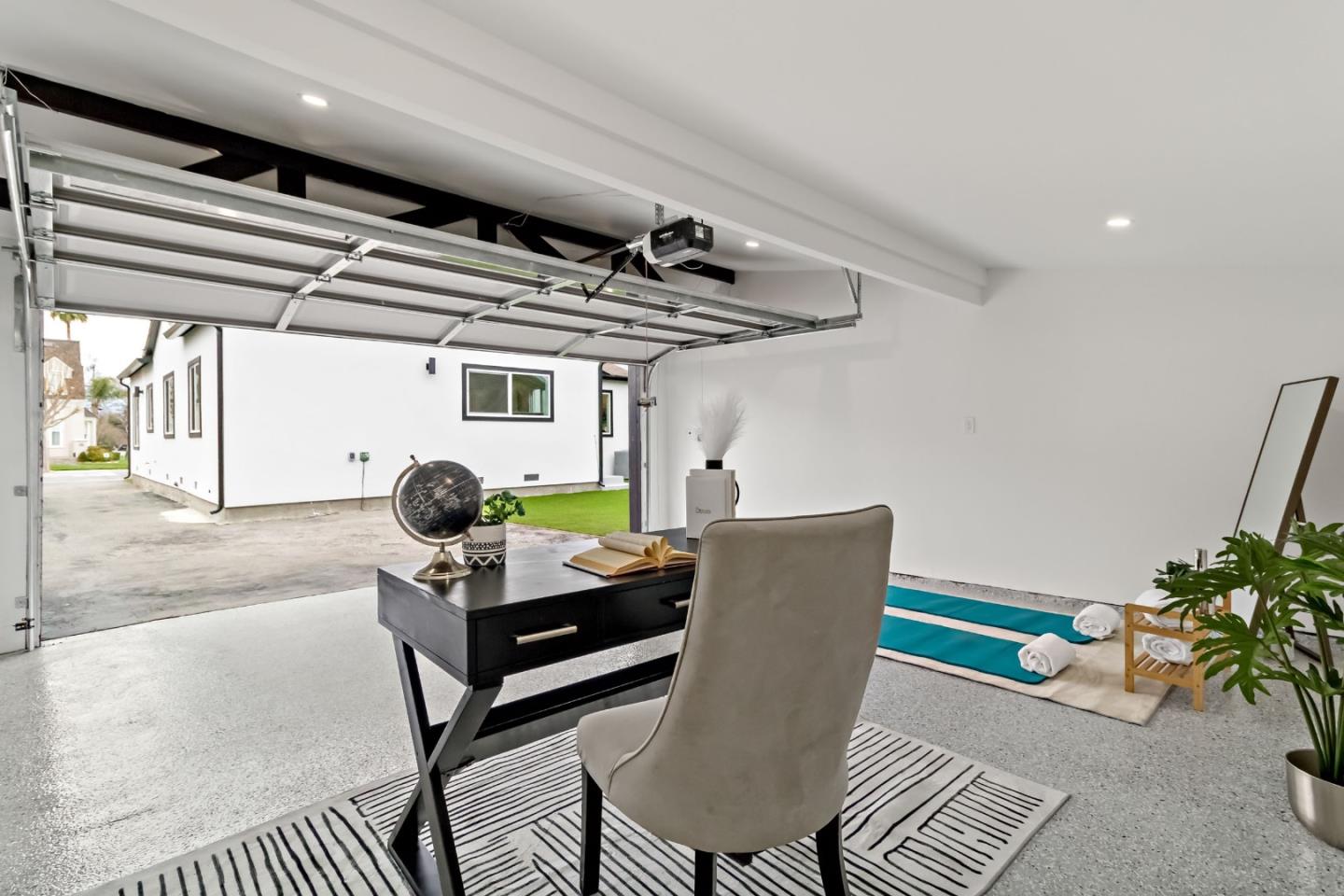 1304 Singletary Avenue