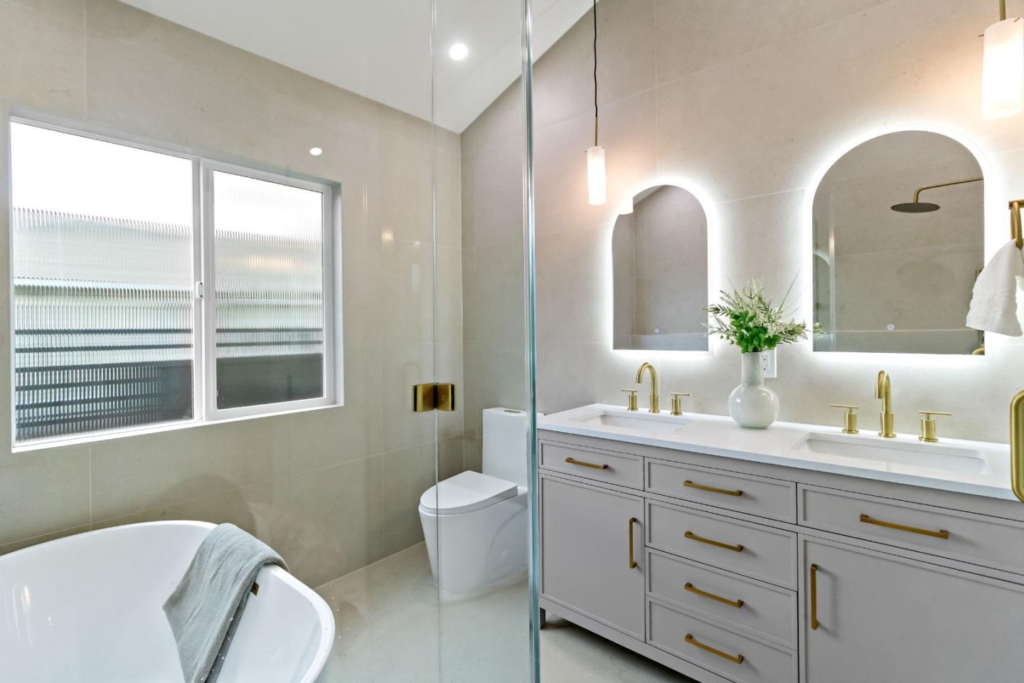 1304 Singletary Avenue