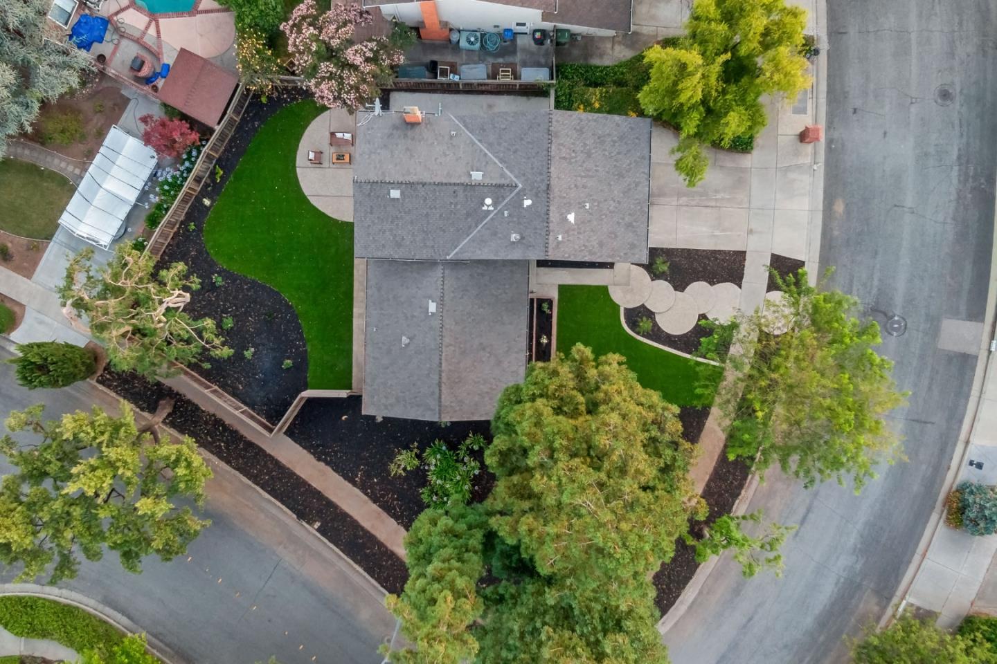 3742 Wellington Square