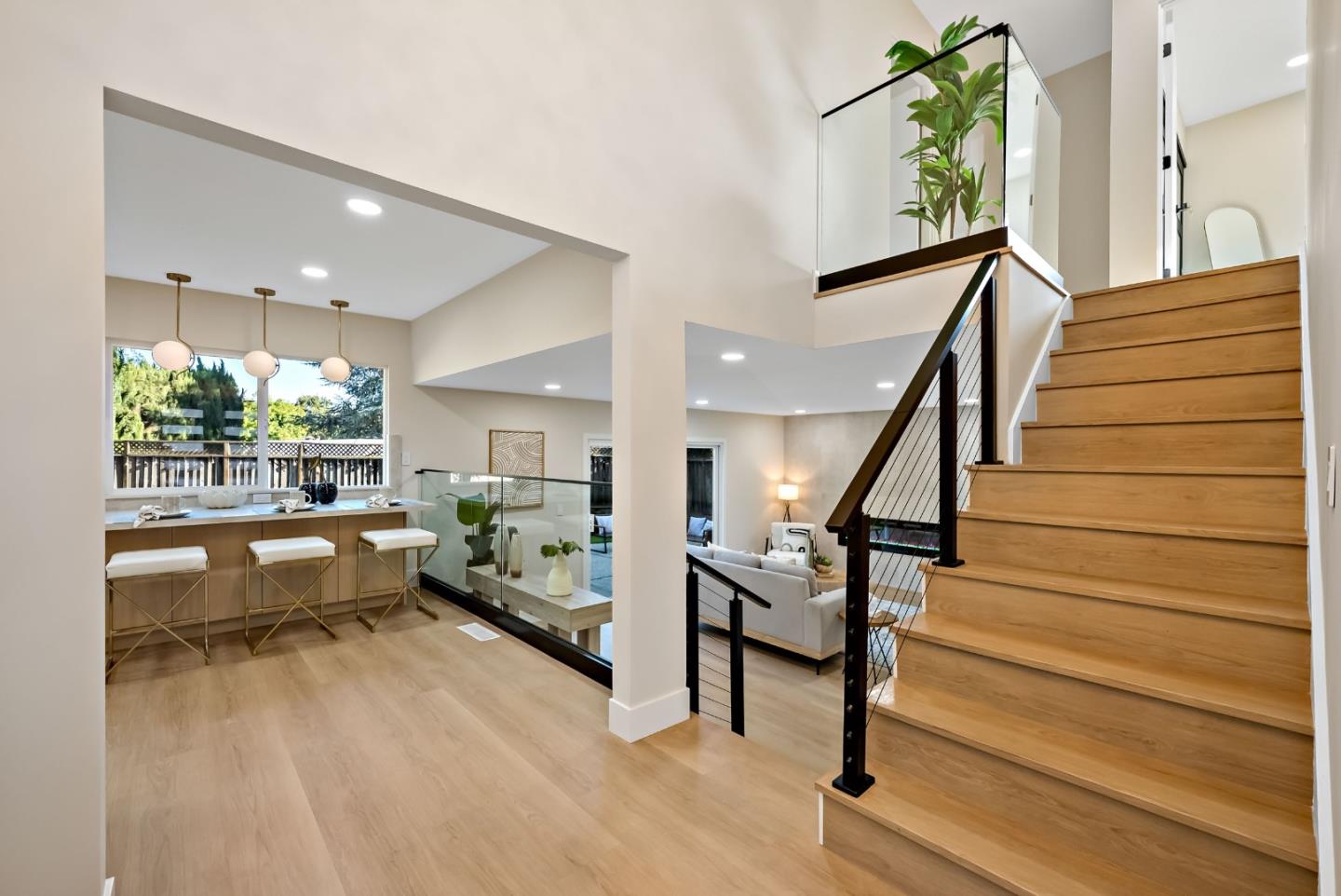 3742 Wellington Square
