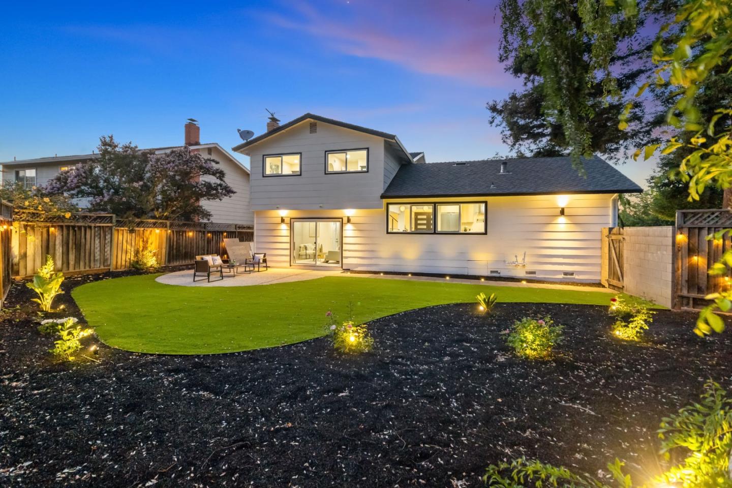 3742 Wellington Square