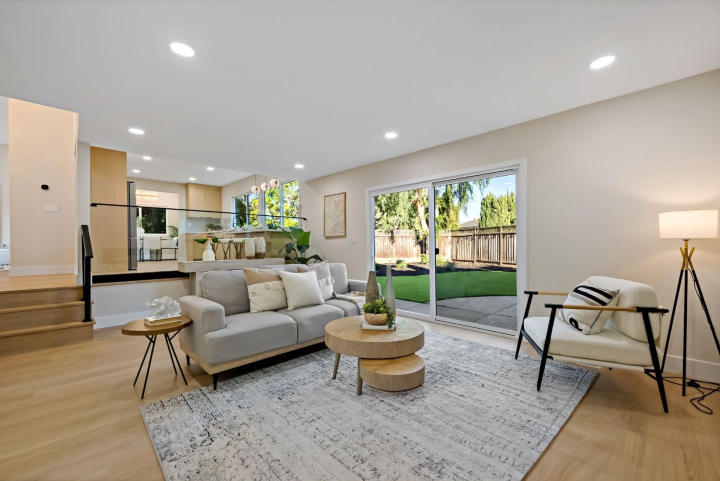 3742 Wellington Square