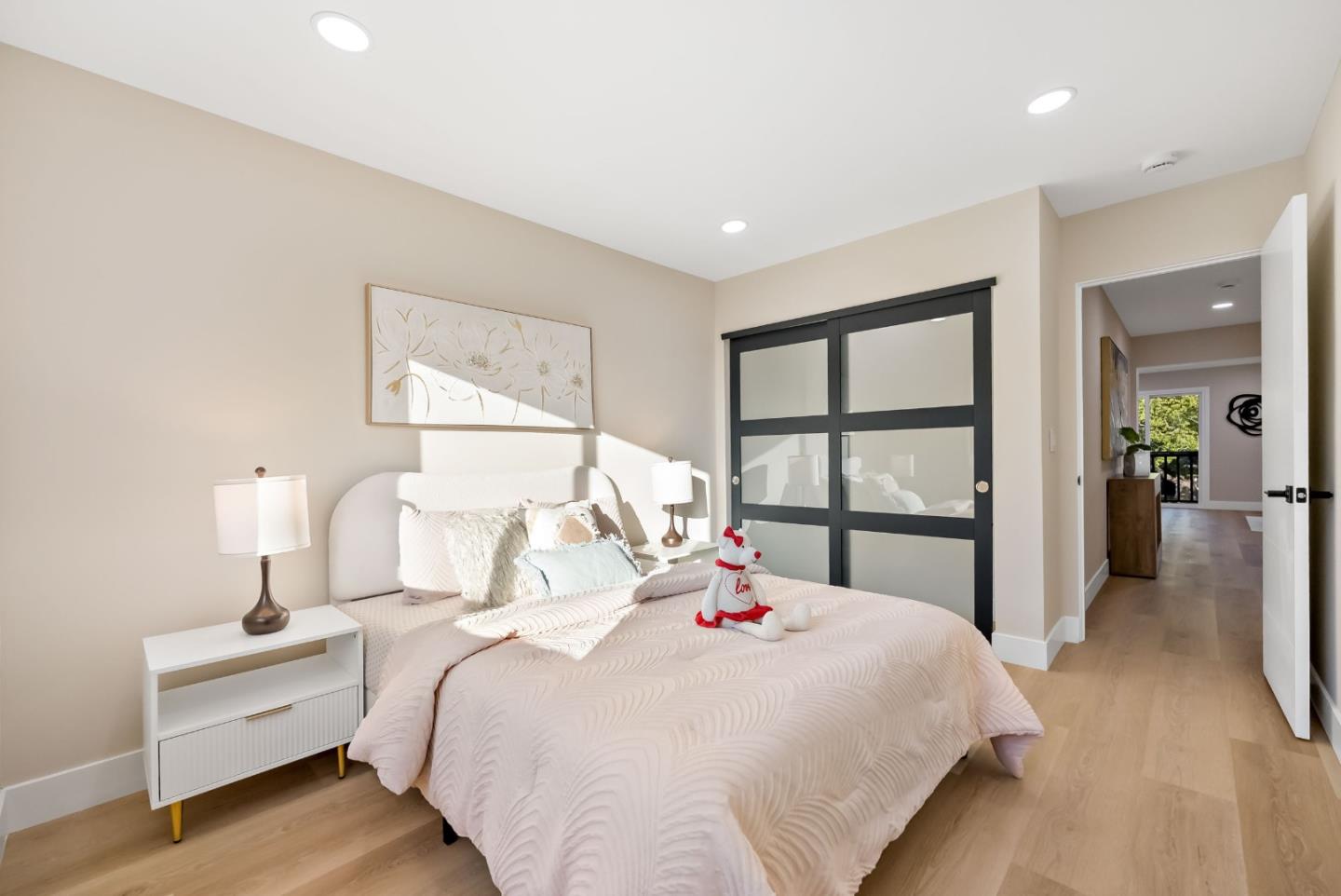 2811 Glen Firth Drive
