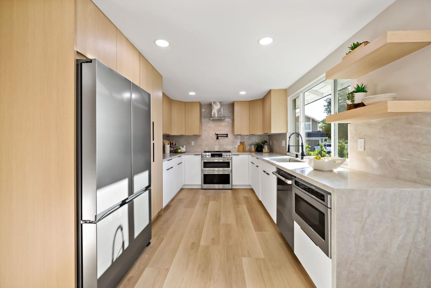 2811 Glen Firth Drive