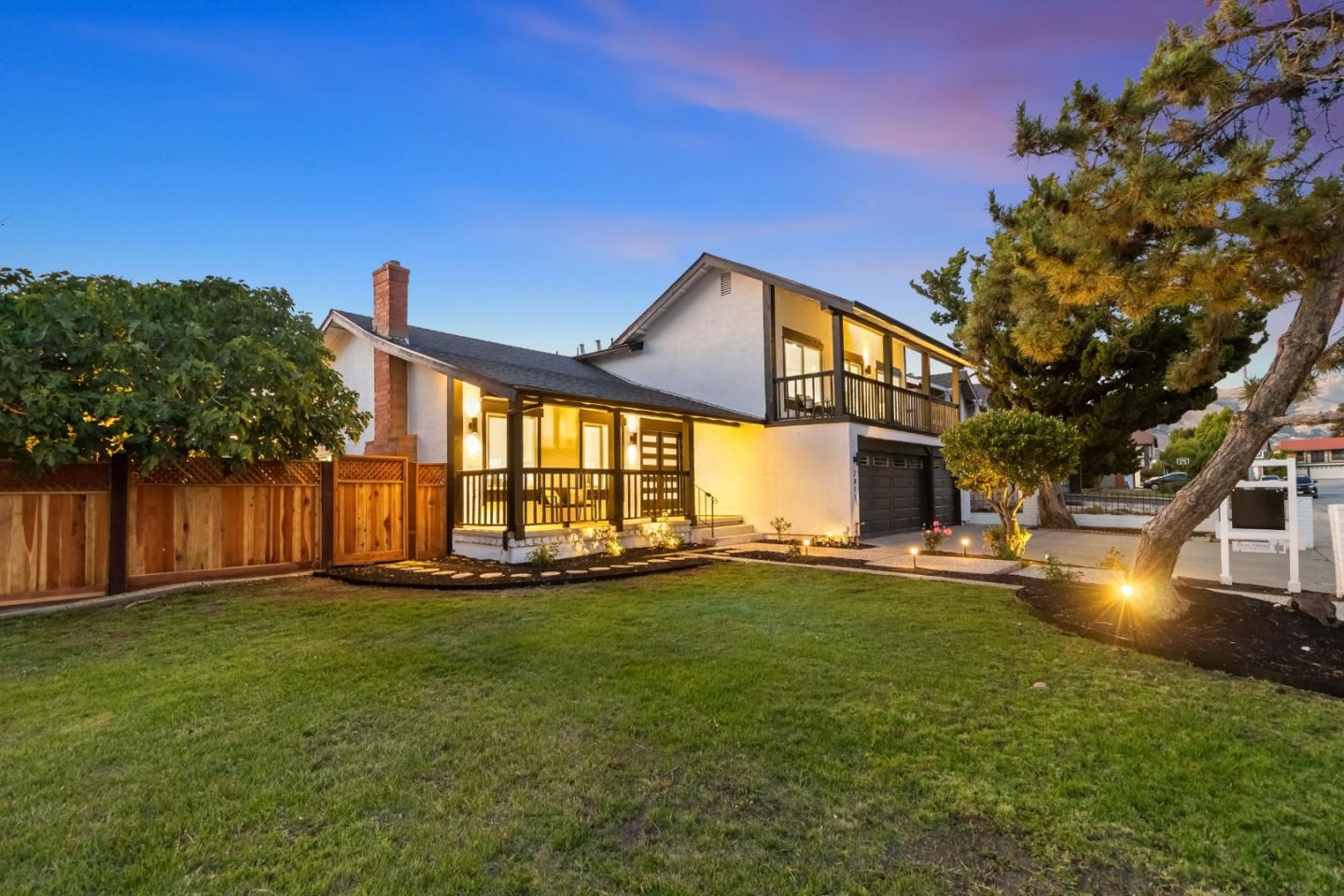 2811 Glen Firth Drive