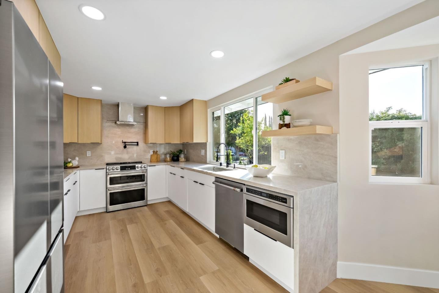 2811 Glen Firth Drive