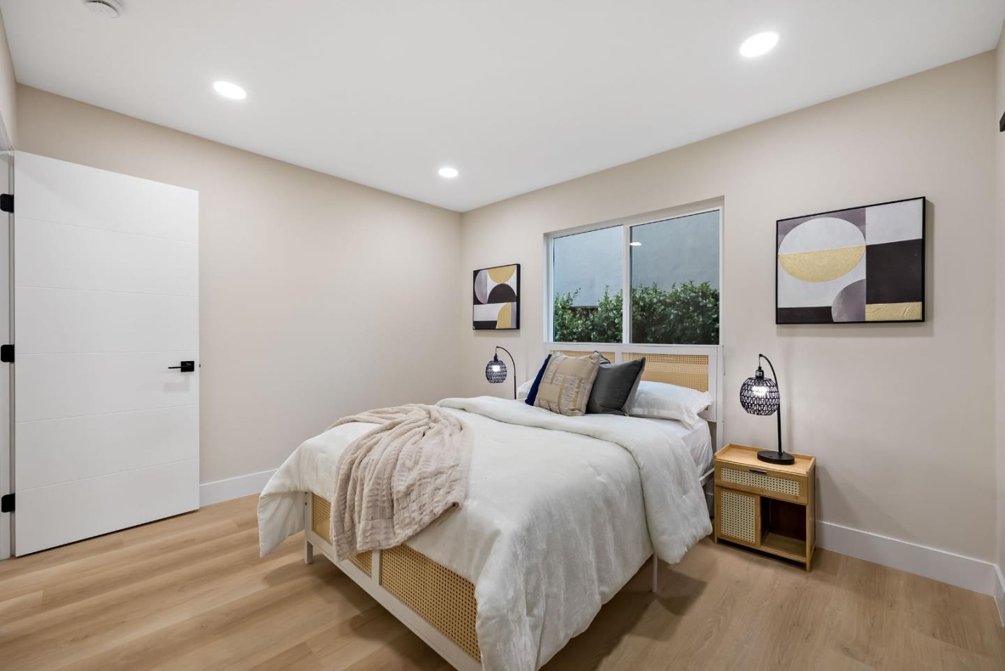2811 Glen Firth Drive