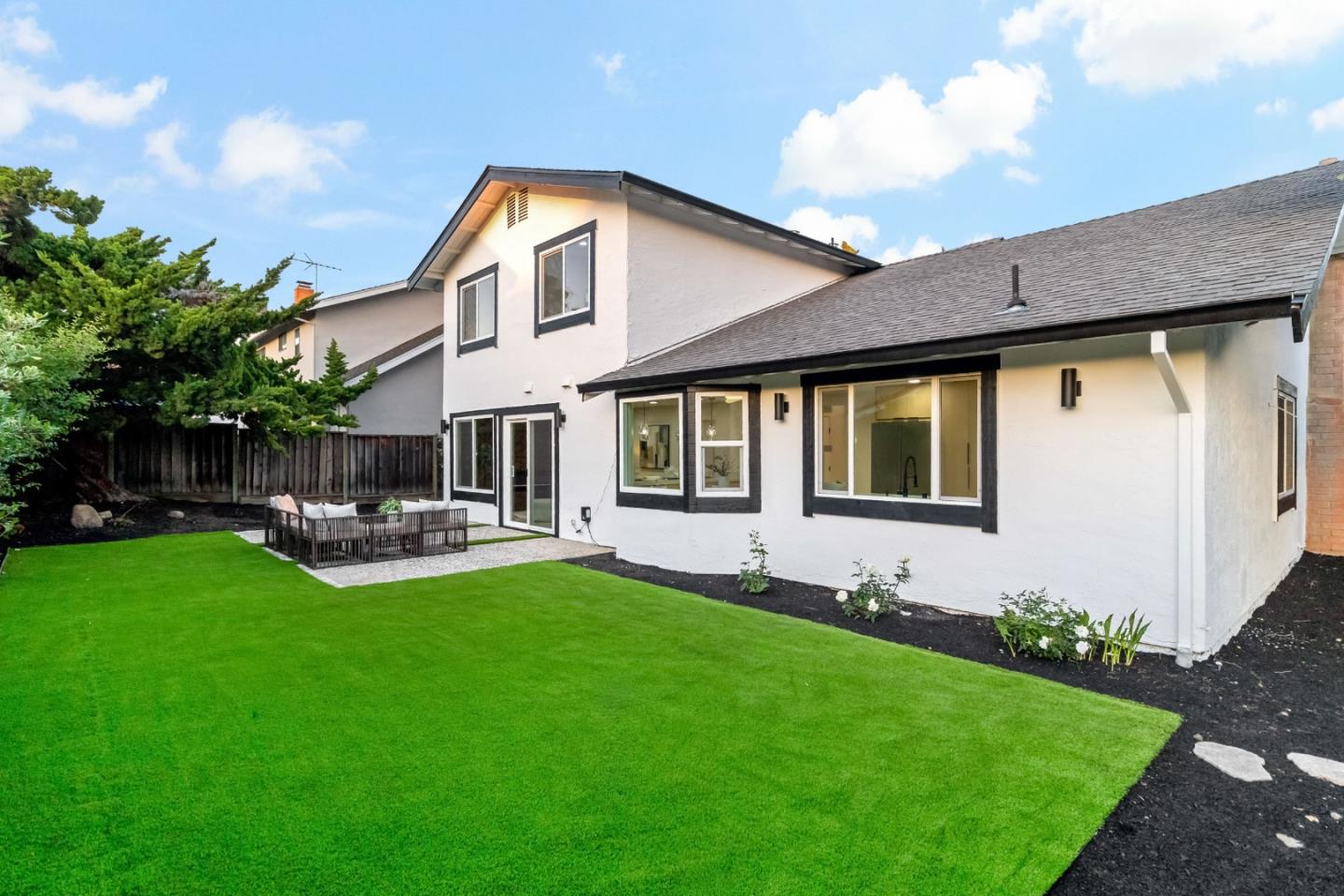 2811 Glen Firth Drive